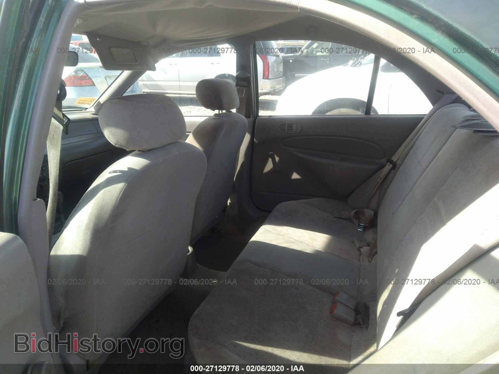 2000 FORD ESCORT - VIN: 3FAFP13P4YR218268 - Photo 8