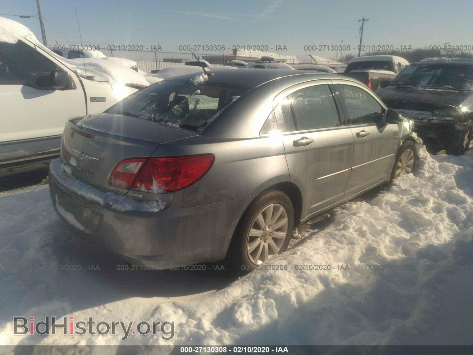2010 CHRYSLER SEBRING - VIN: 1C3CC5FD5AN192391 - Фото 4