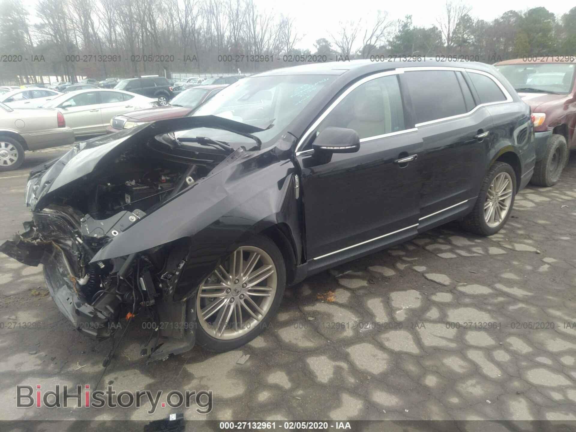 2013 LINCOLN MKT - VIN: 2LMHJ5AT0DBL52375 - Фото 2