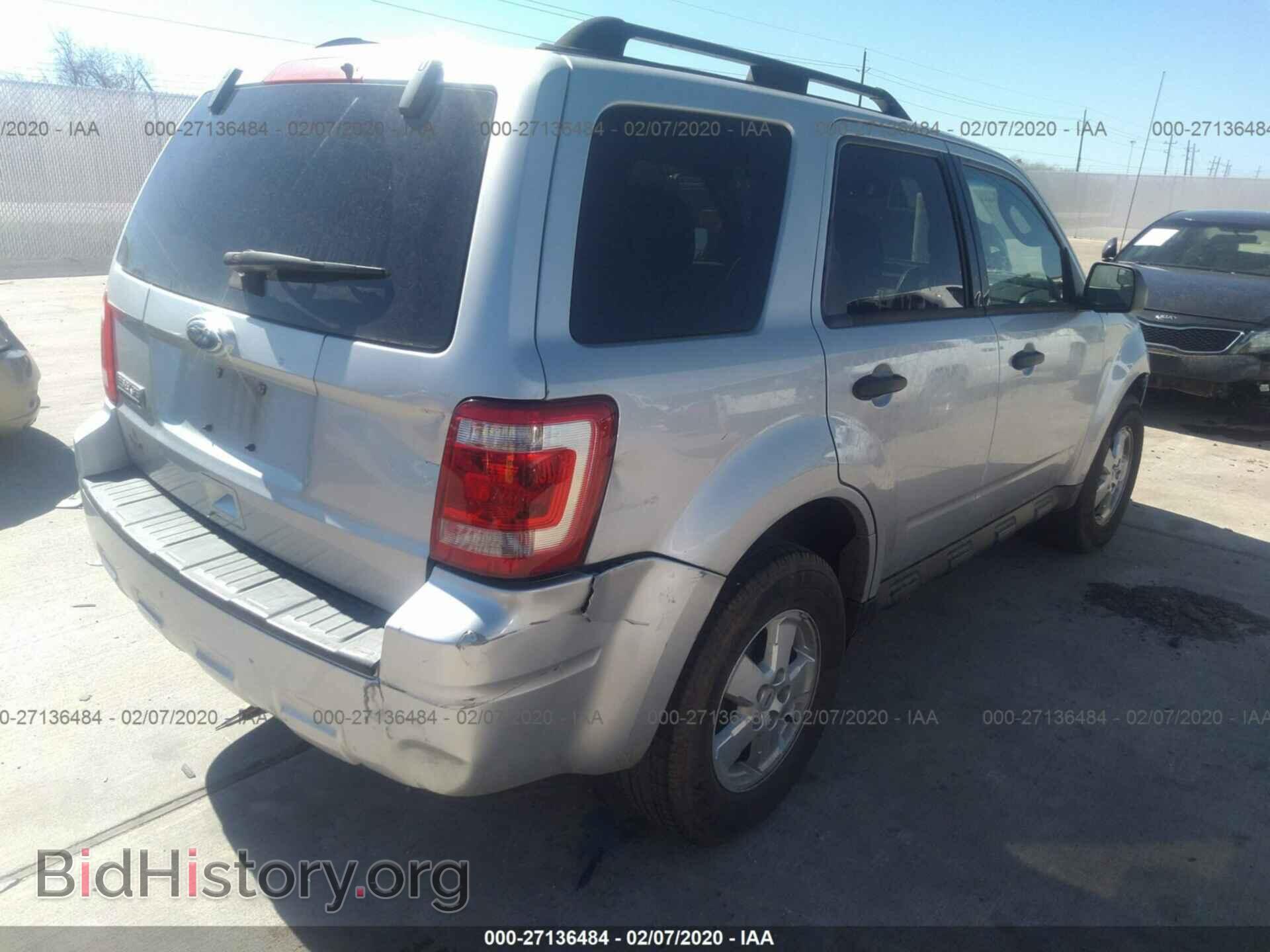 2011 FORD ESCAPE - VIN: 1FMCU0D7XBKA61870 - Photo 4