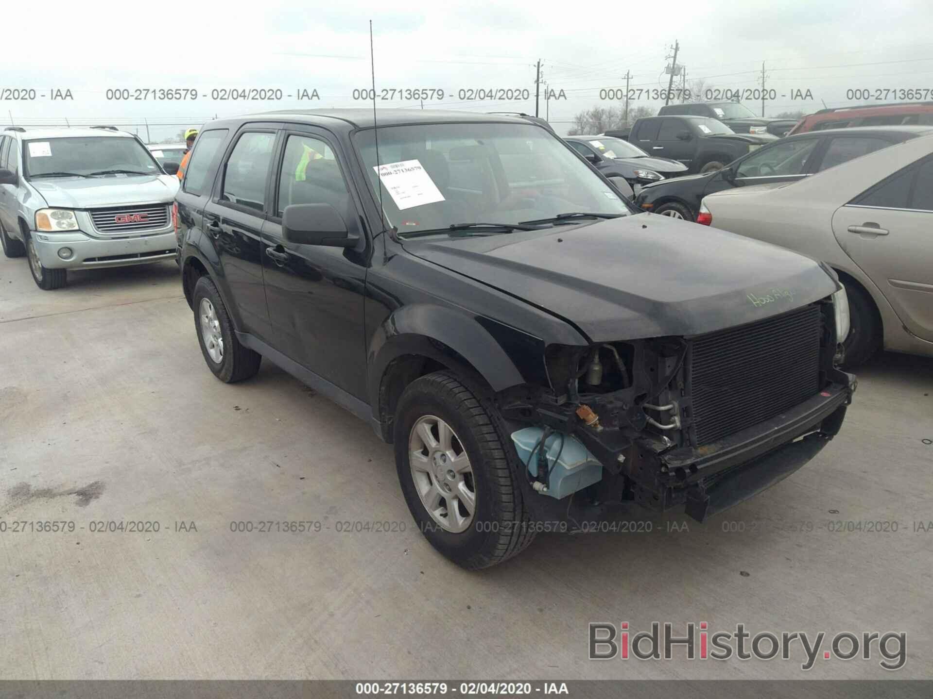 Photo 4F2CY0C78AKM00215 - MAZDA TRIBUTE 2010