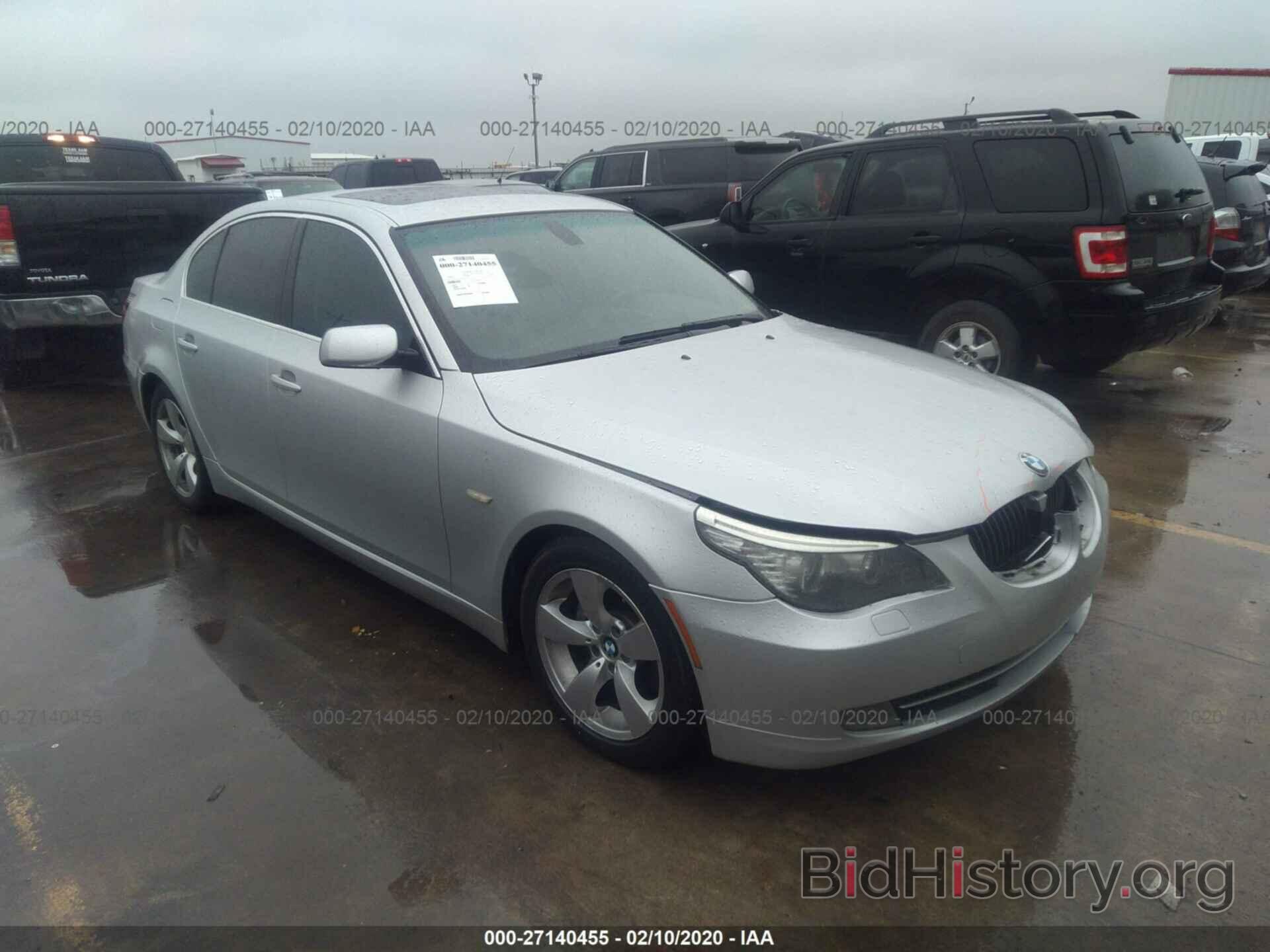 Photo WBANU53548C110524 - BMW 528 2008