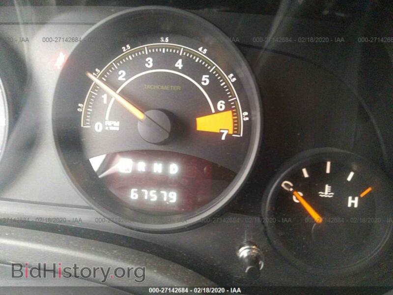 2014 Jeep COMPASS (VIN 1C4NJCBA0ED726306) — фото 7 из 10