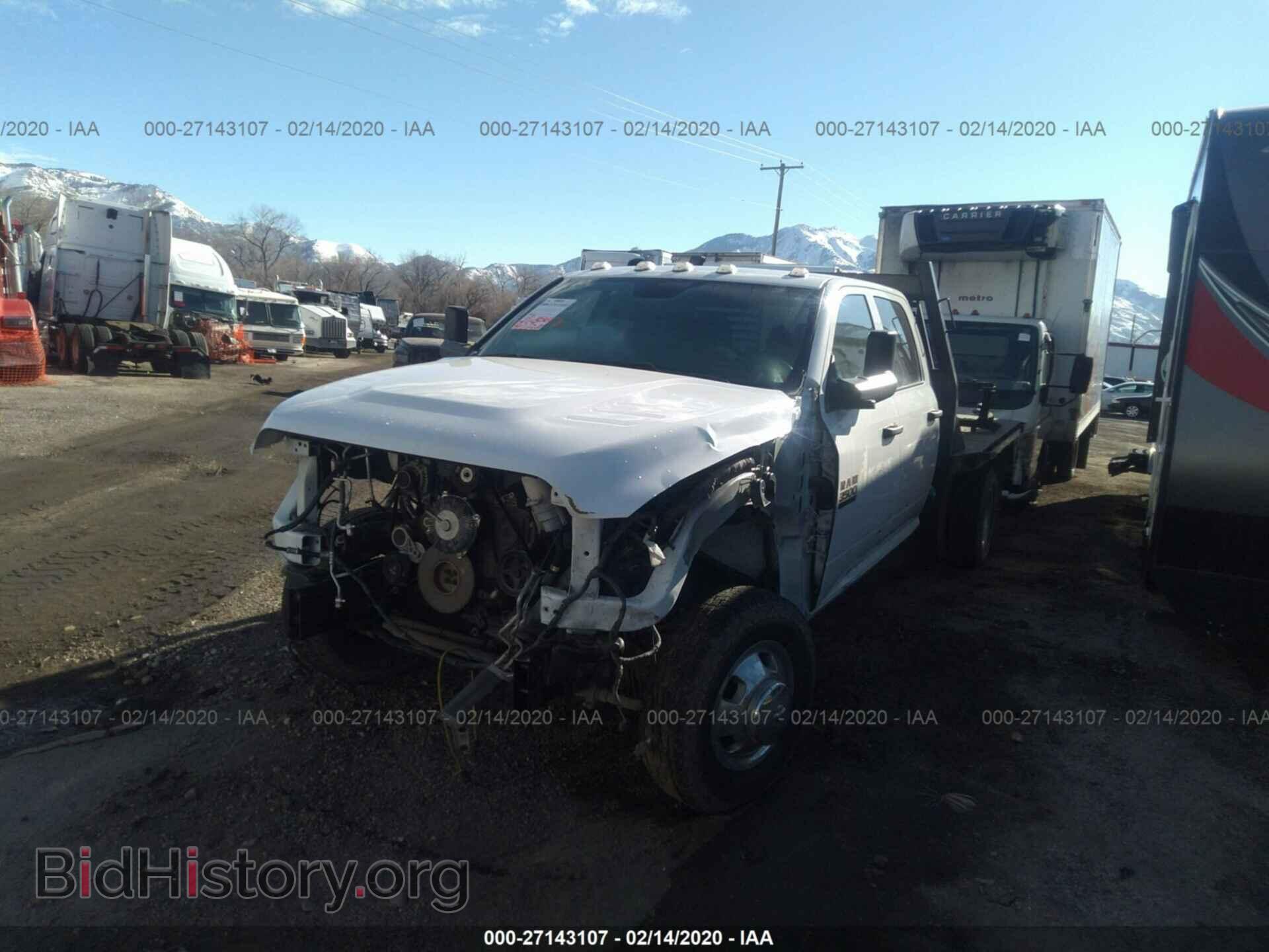 2017 RAM 3500 - VIN: 3C7WRTCL2HG710874 - Фото 2