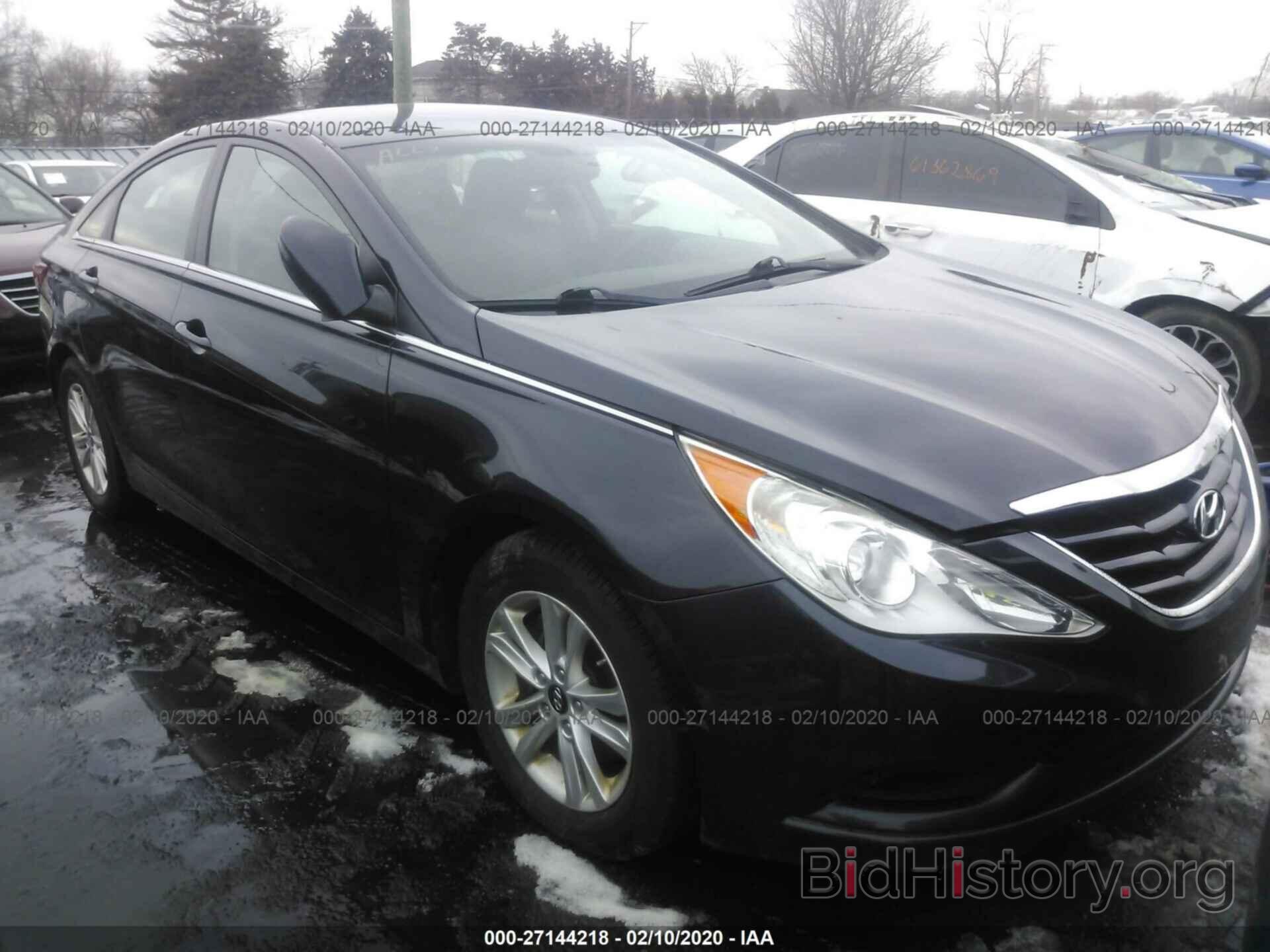 Photo 5NPEB4AC1BH067440 - HYUNDAI SONATA 2011