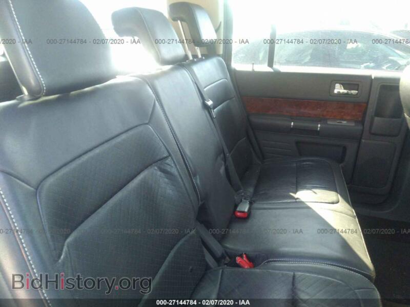 2011 Ford FLEX (VIN 2FMGK5DC2BBD30245) — фото 8 из 11