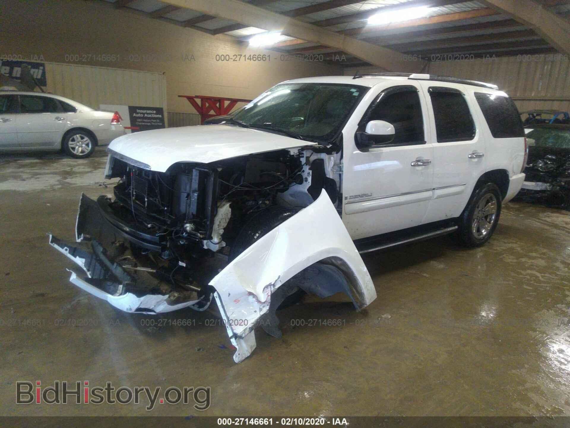 2008 GMC YUKON - VIN: 1GKFK63848J222012 - Фото 2
