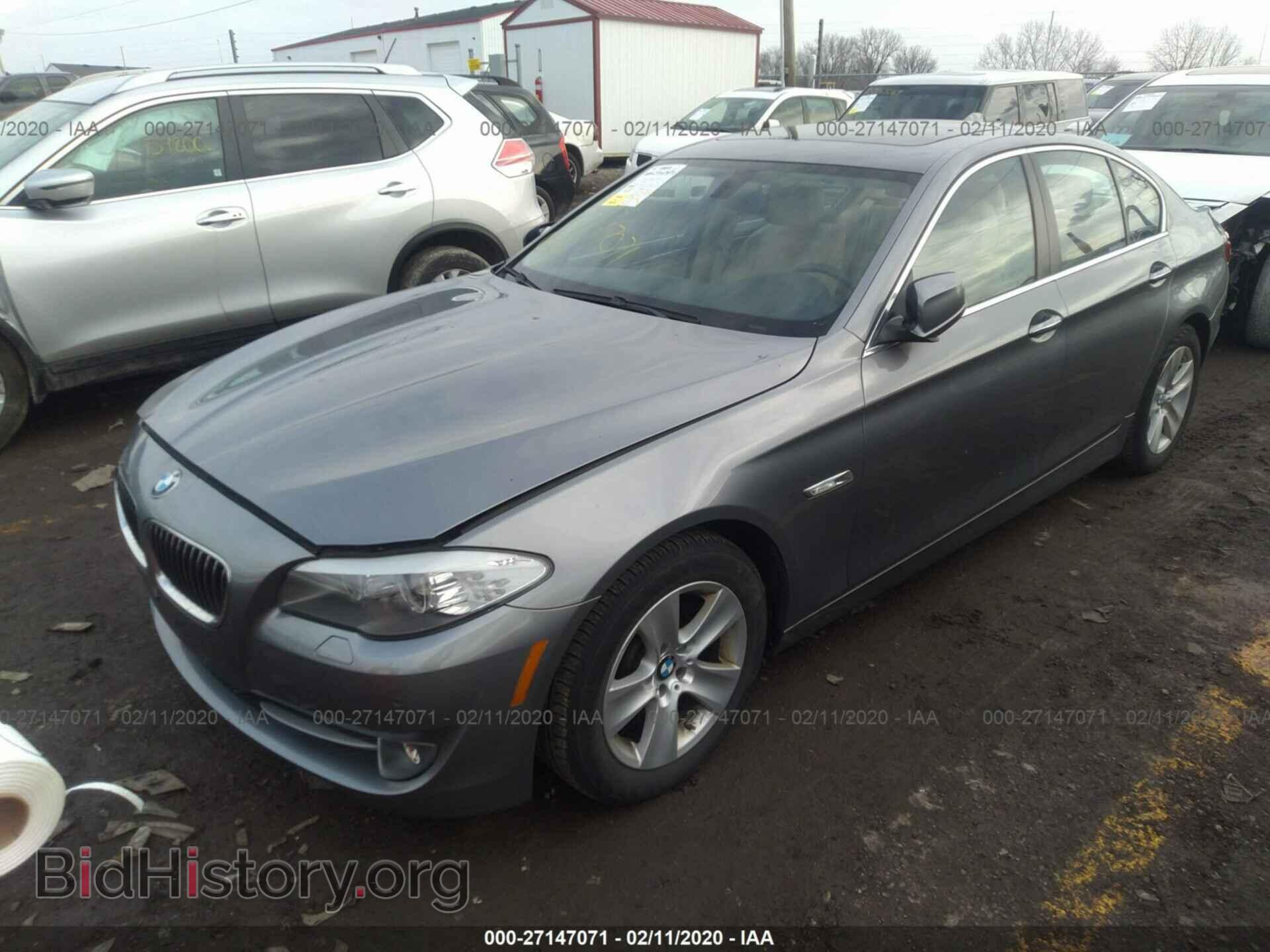 2013 BMW 528 - VIN: WBAXG5C52DDY35754 - Фото 2