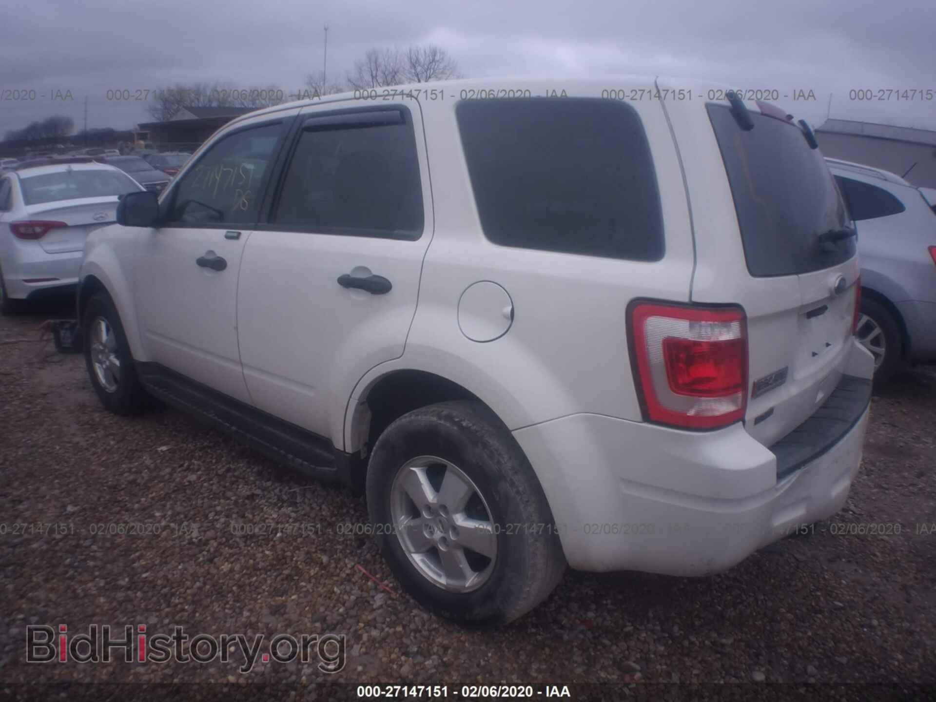 2011 FORD ESCAPE - VIN: 1FMCU0C76BKB83305 - Photo 3