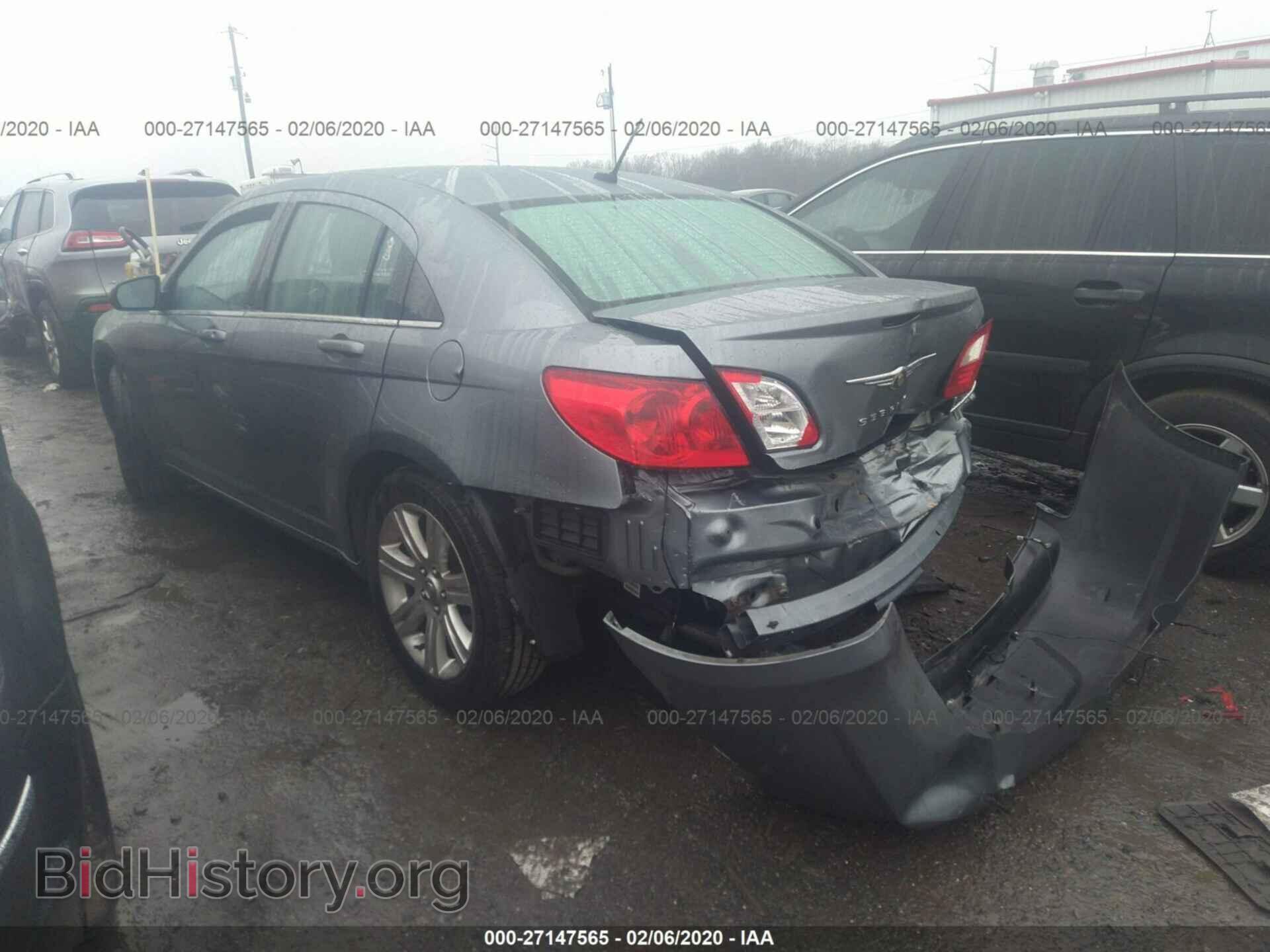 2010 CHRYSLER SEBRING - VIN: 1C3CC5FV3AN231097 - Фото 3