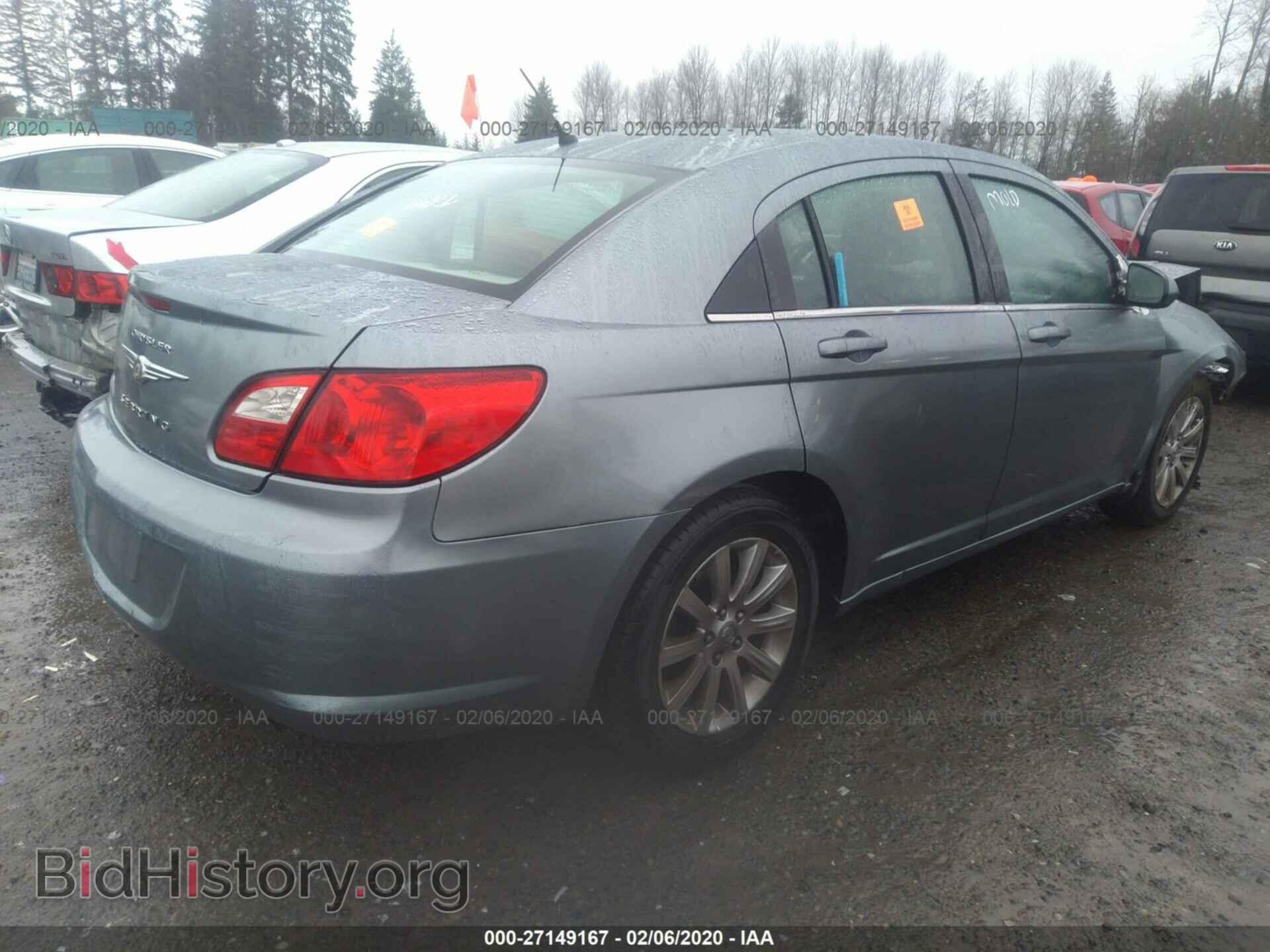 2010 CHRYSLER SEBRING - VIN: 1C3CC5FB9AN137232 - Фото 4