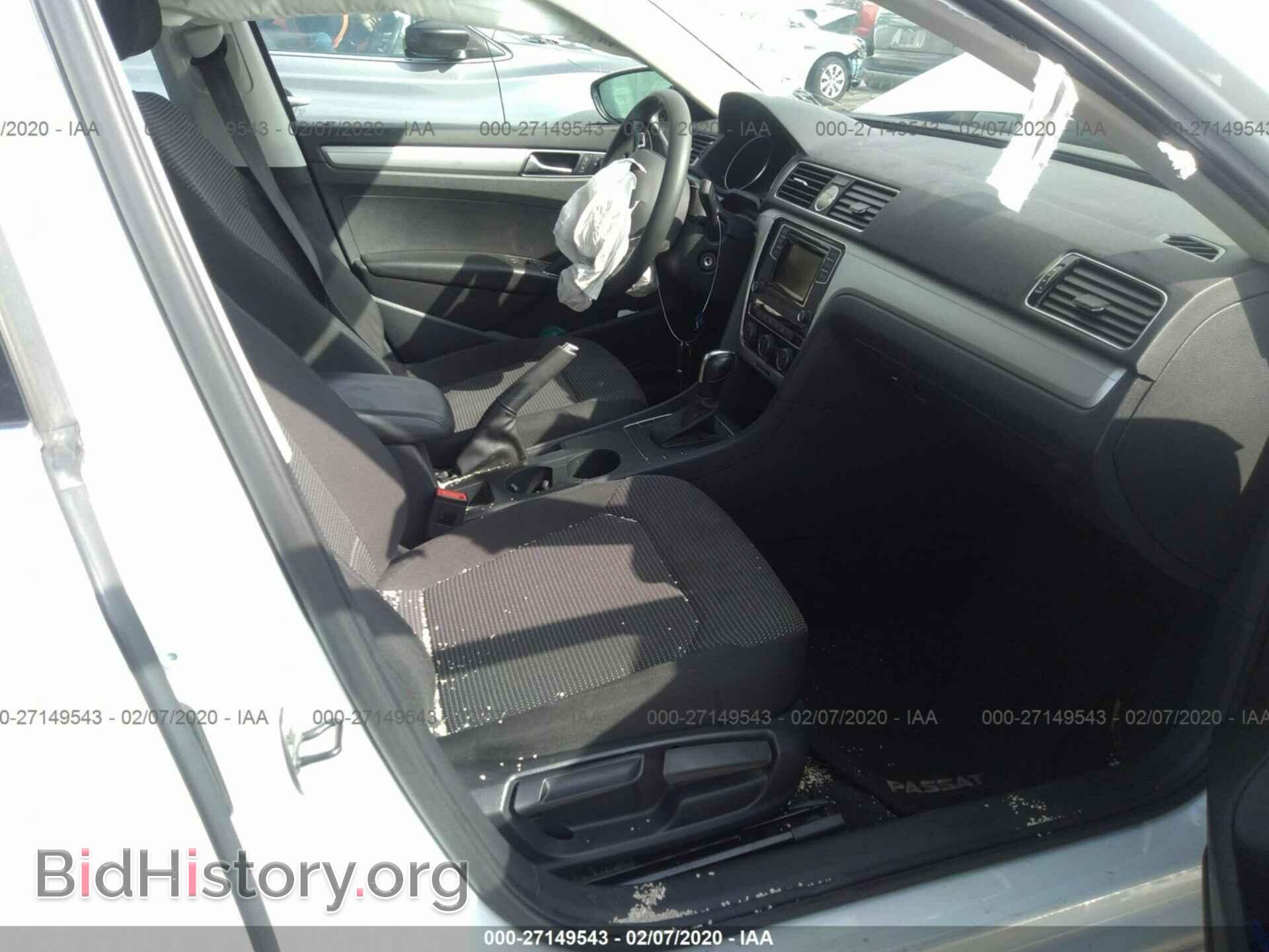 2017 VOLKSWAGEN PASSAT - VIN: 1VWAT7A37HC001408 - Фото 5