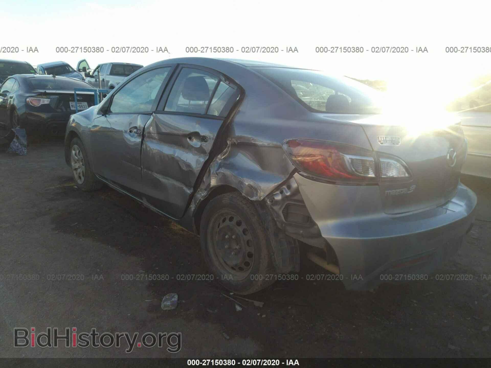 2011 MAZDA 3 - VIN: JM1BL1UF0B1486066 - Фото 3