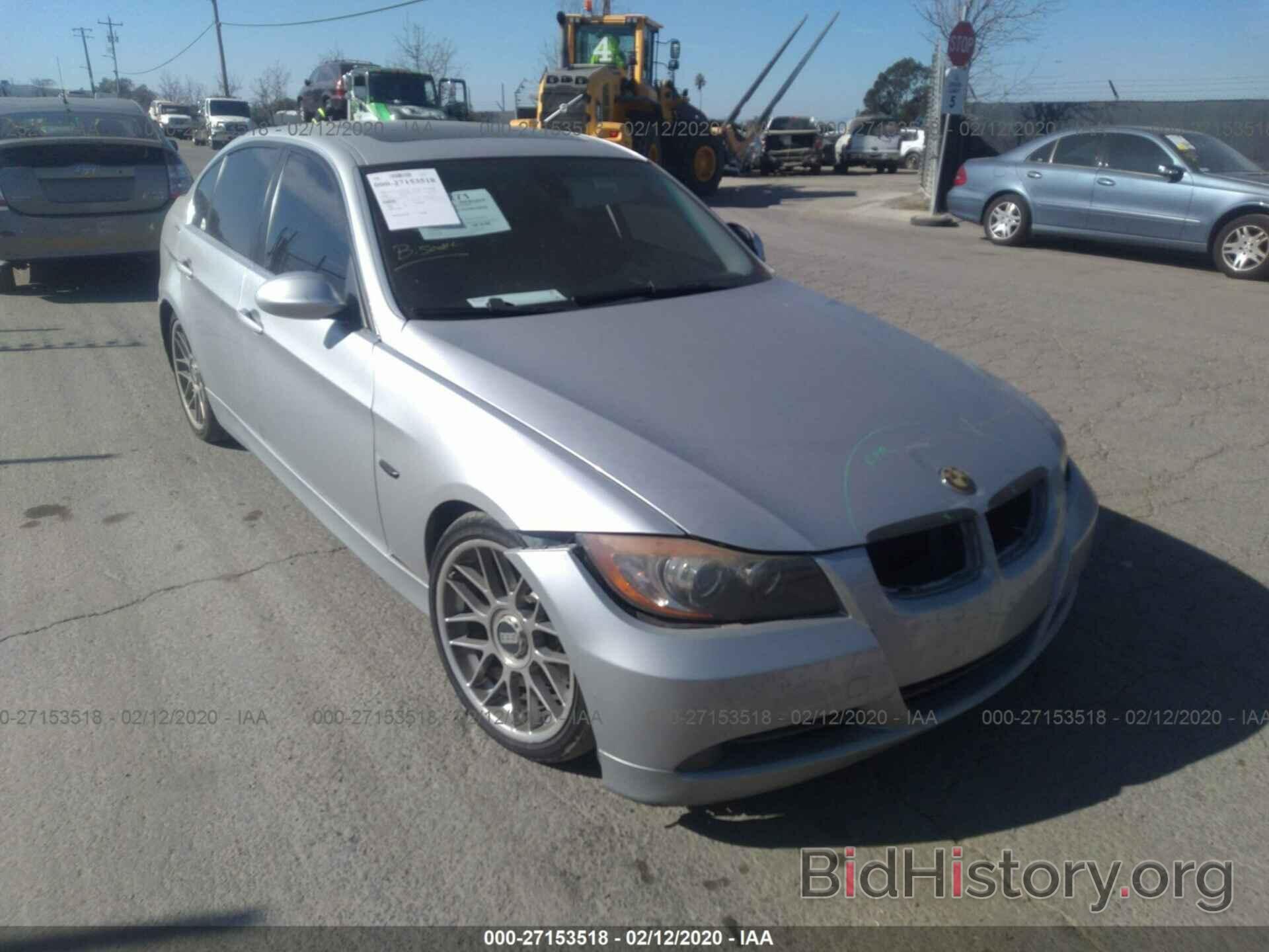 Photo WBAVB335X6AZ88512 - BMW 330 2006