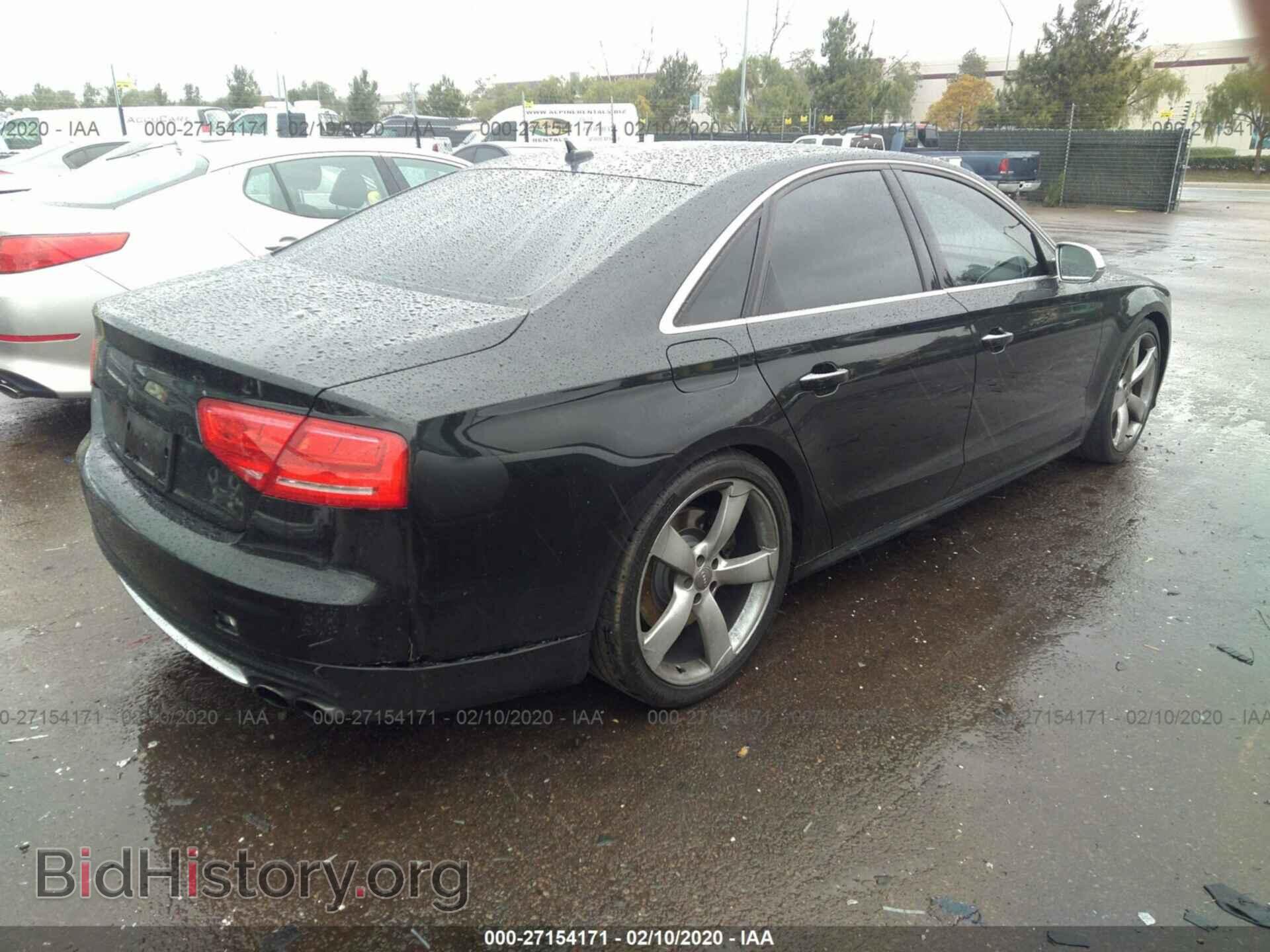 2013 AUDI S8 - VIN: WAUD2AFD4DN017935 - Фото 4