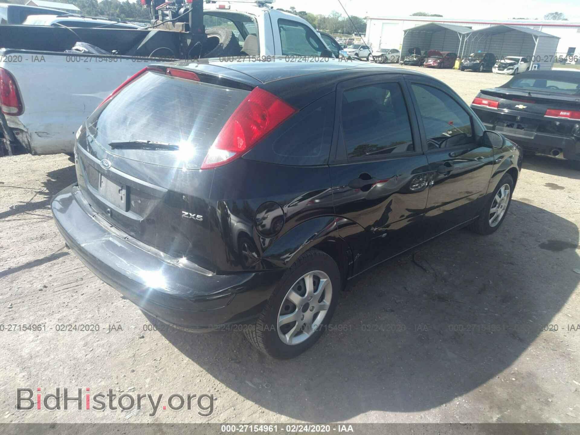 2005 FORD FOCUS - VIN: 3FAFP37N45R158492 - Фото 4
