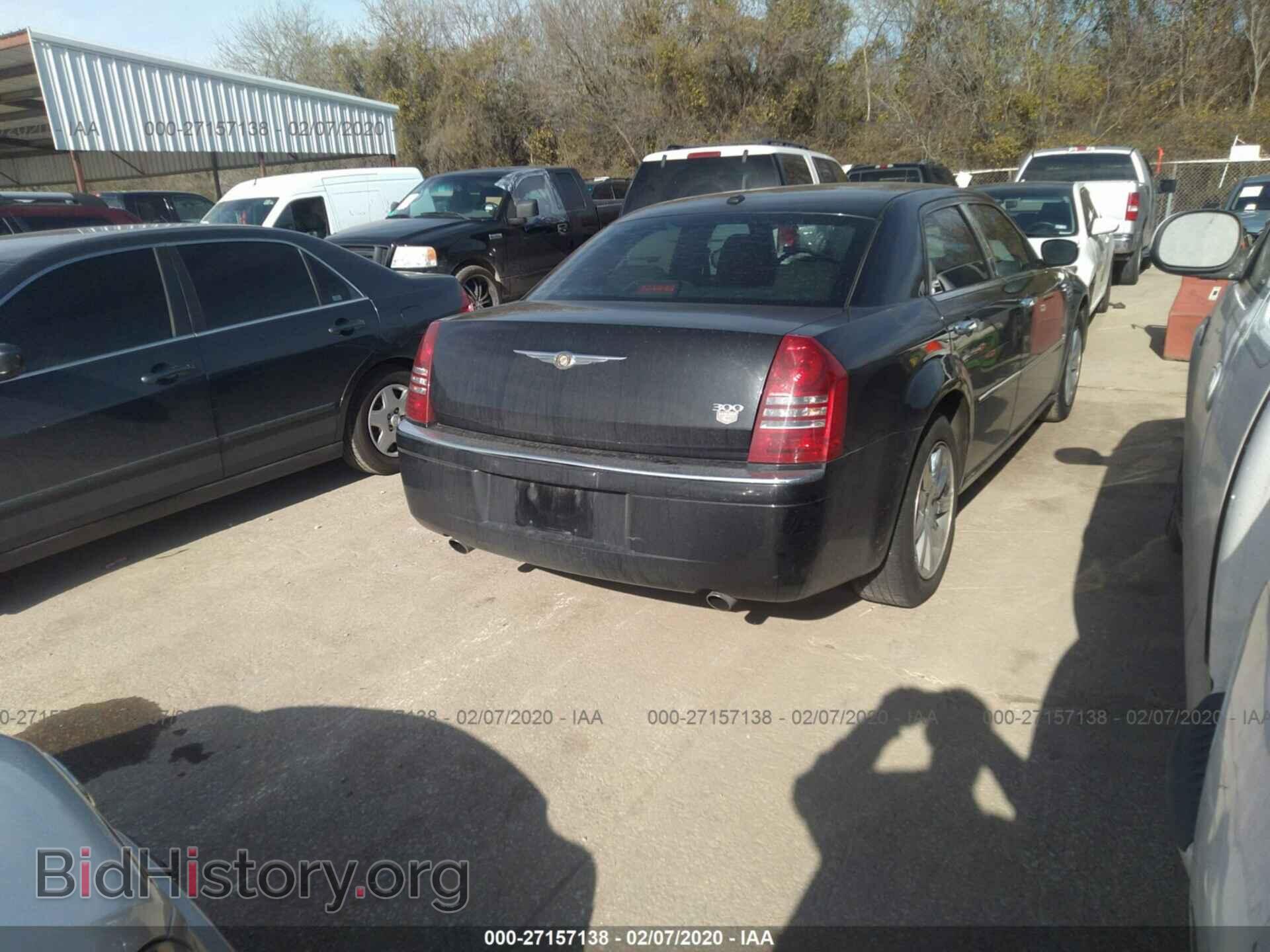 2007 CHRYSLER 300C - VIN: 2C3KA63H57H754046 - Фото 4