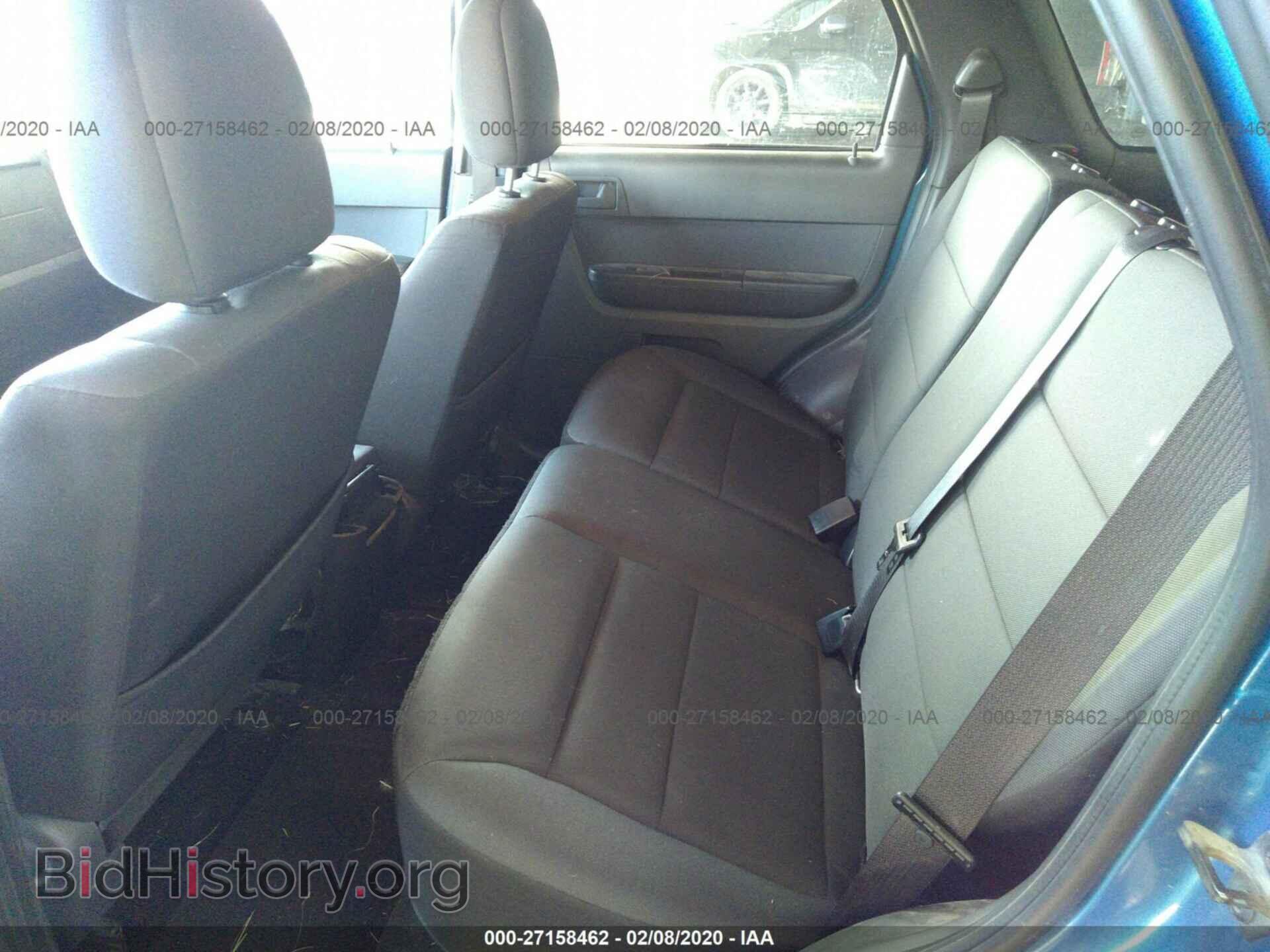 2011 FORD ESCAPE - VIN: 1FMCU0DG0BKC40256 - Photo 8