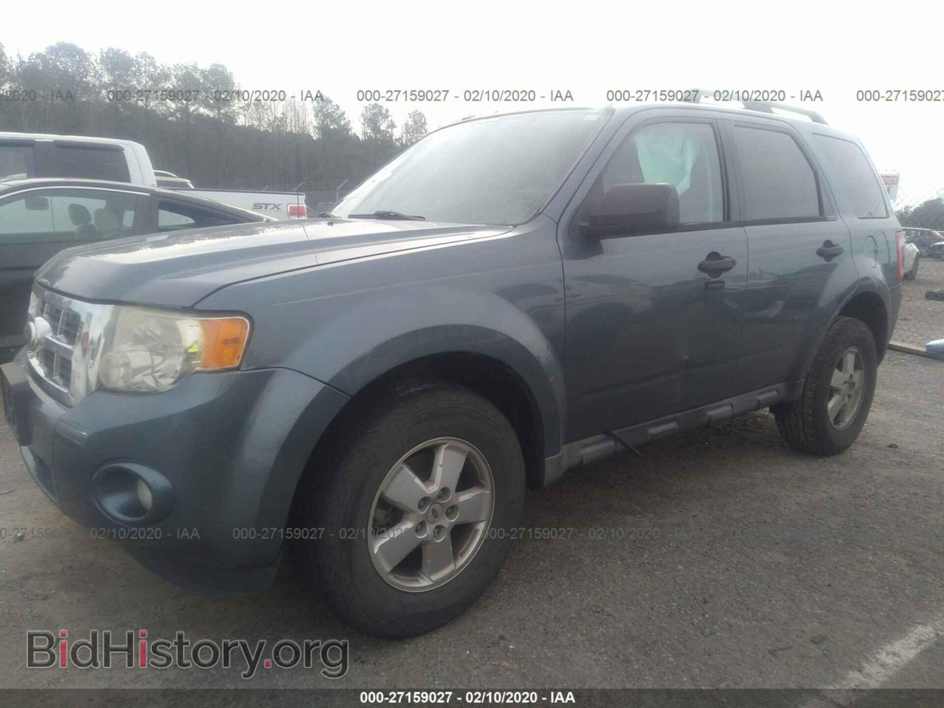 2011 FORD ESCAPE - VIN: 1FMCU0D72BKC23085 - Фото 2