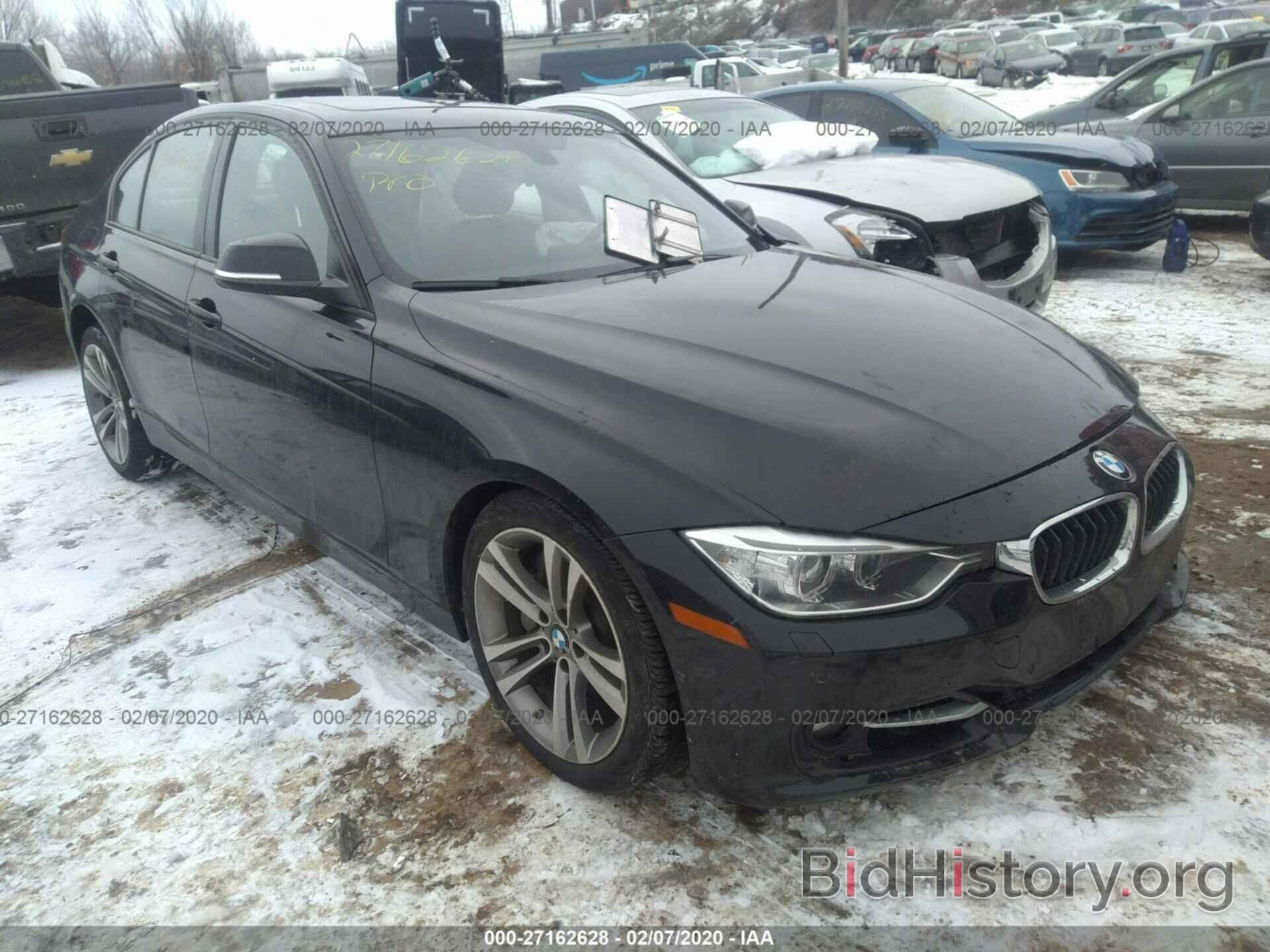 Photo WBA3B9G54DNR79010 - BMW 335 2013