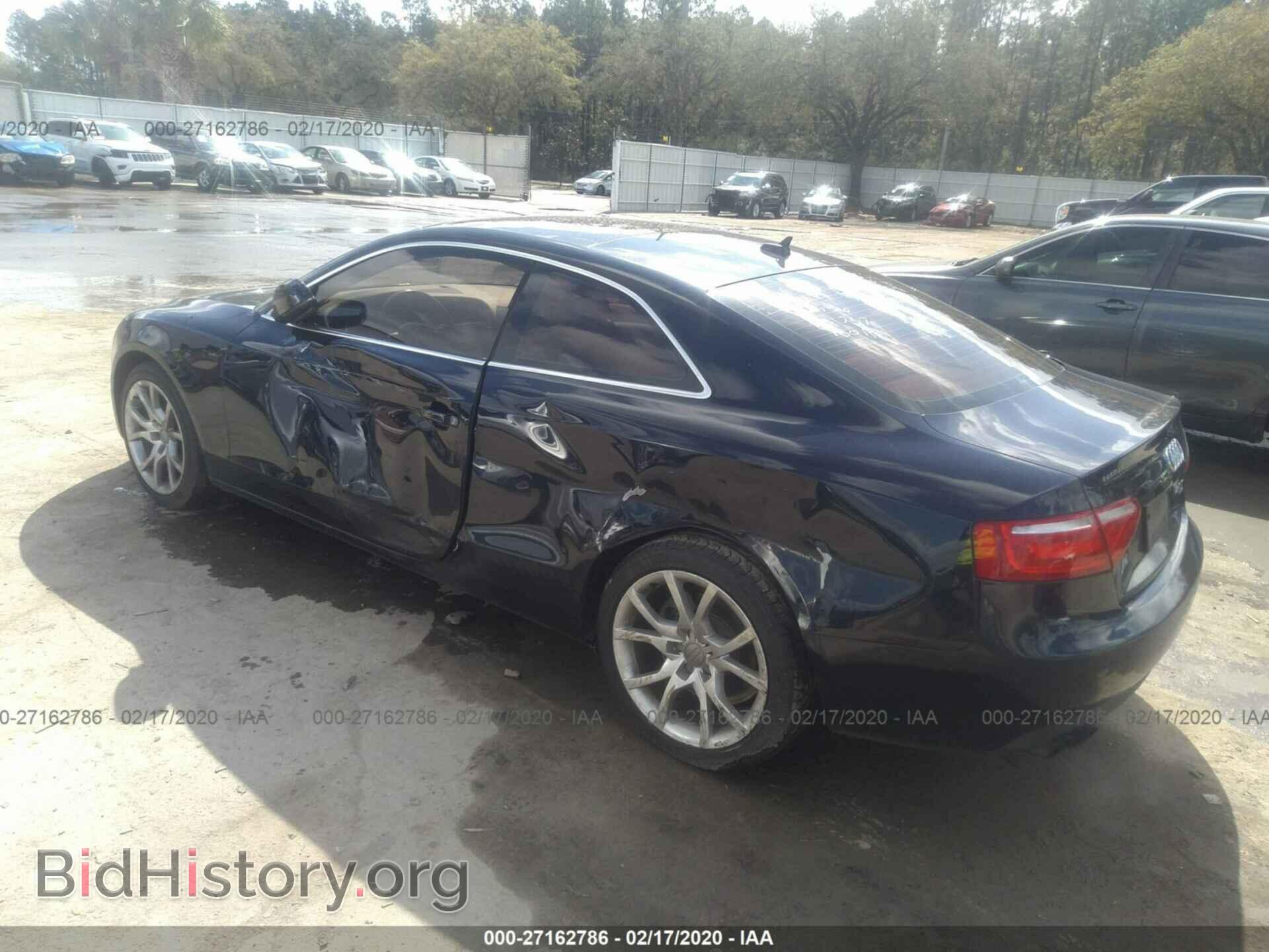 2011 AUDI A5 - VIN: WAUCFAFR5BA083006 - Фото 3