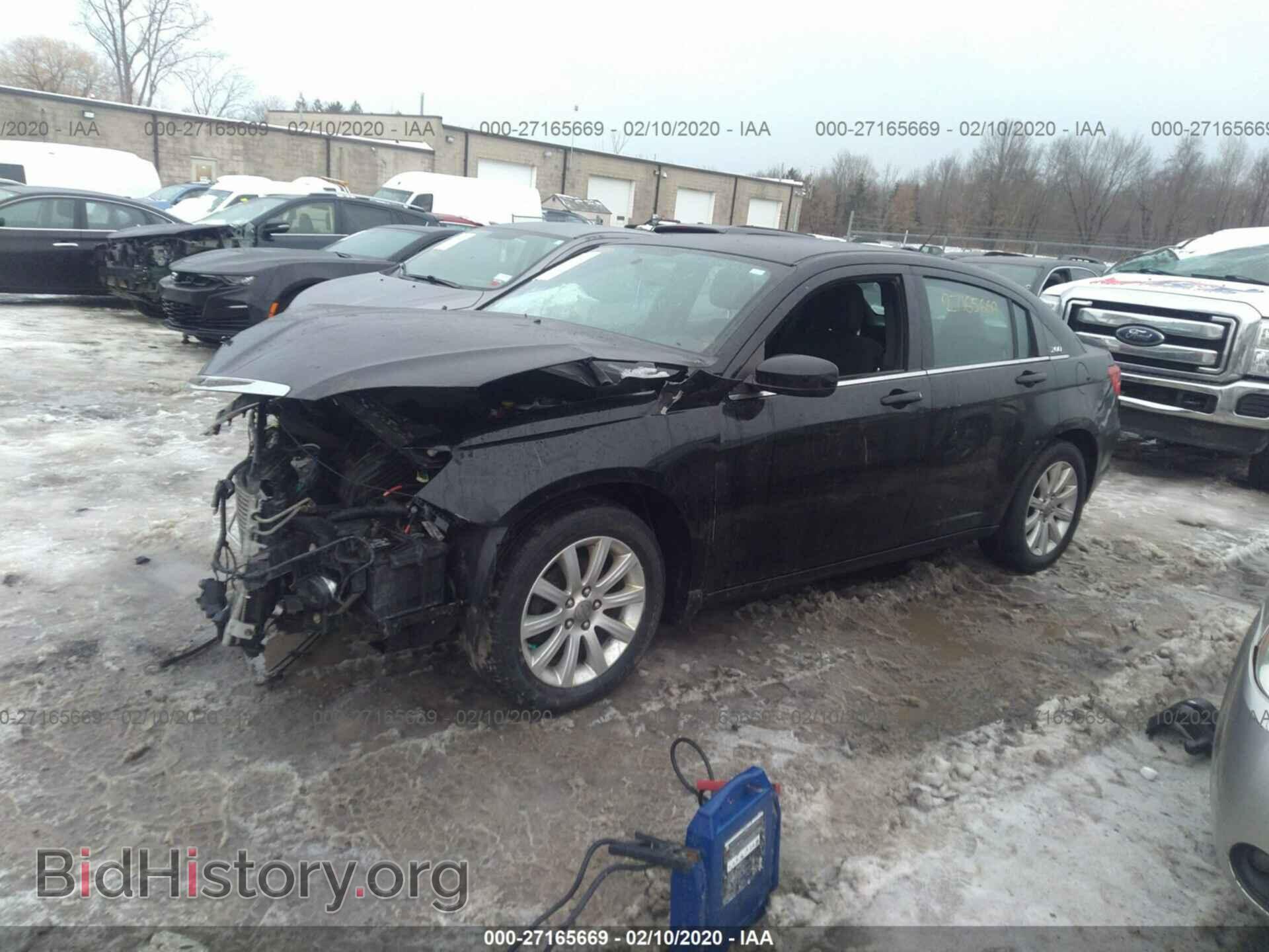2012 CHRYSLER 200 - VIN: 1C3CCBBB6CN180997 - Фото 2