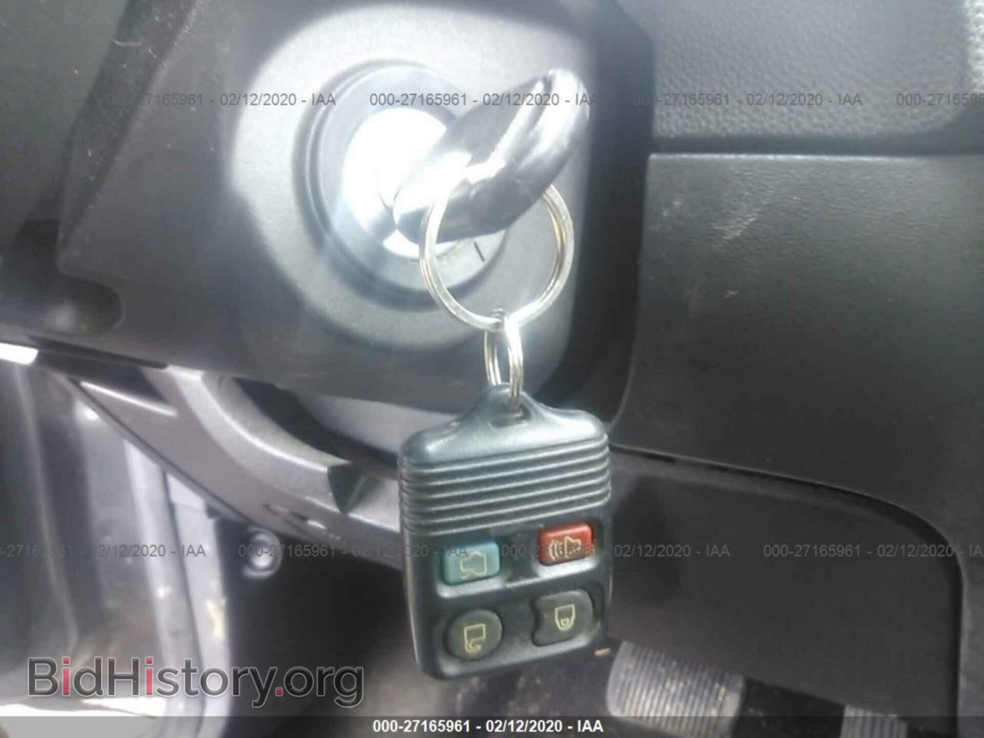 2010 FORD FOCUS - VIN: 1FAHP3FN2AW200823 - Photo 11