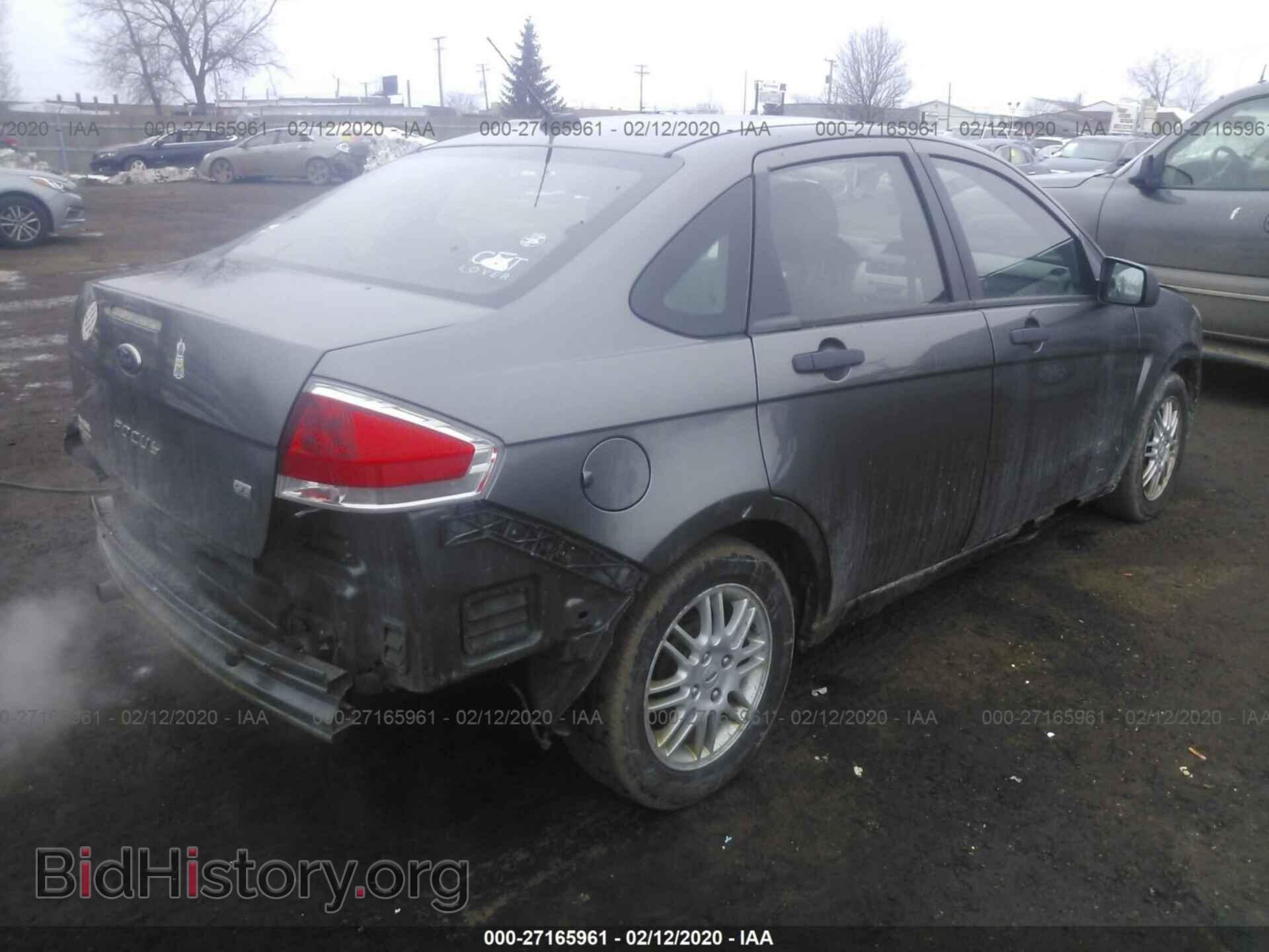2010 FORD FOCUS - VIN: 1FAHP3FN2AW200823 - Photo 4