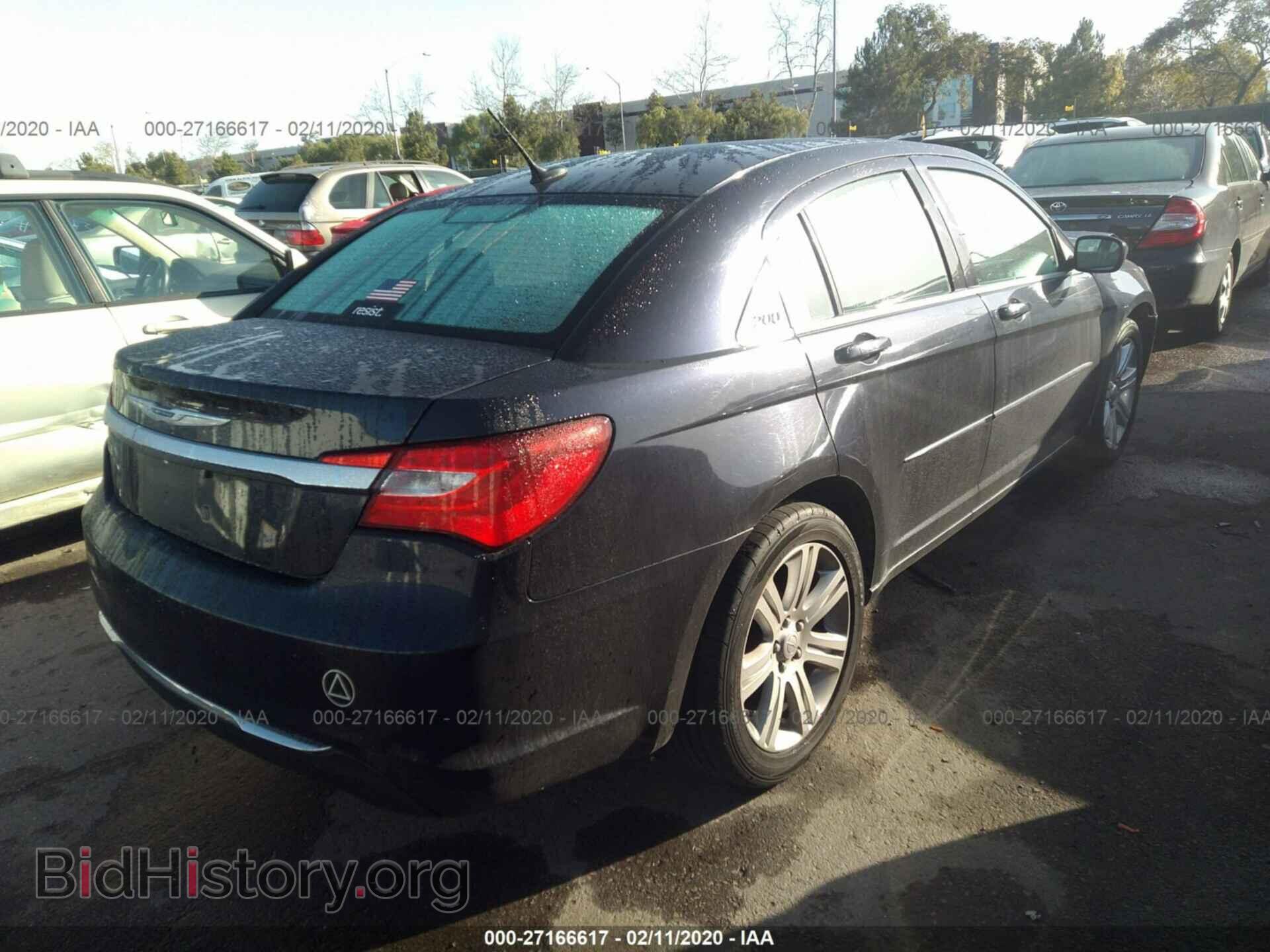 2012 CHRYSLER 200 - VIN: 1C3CCBBG5CN224175 - Фото 4