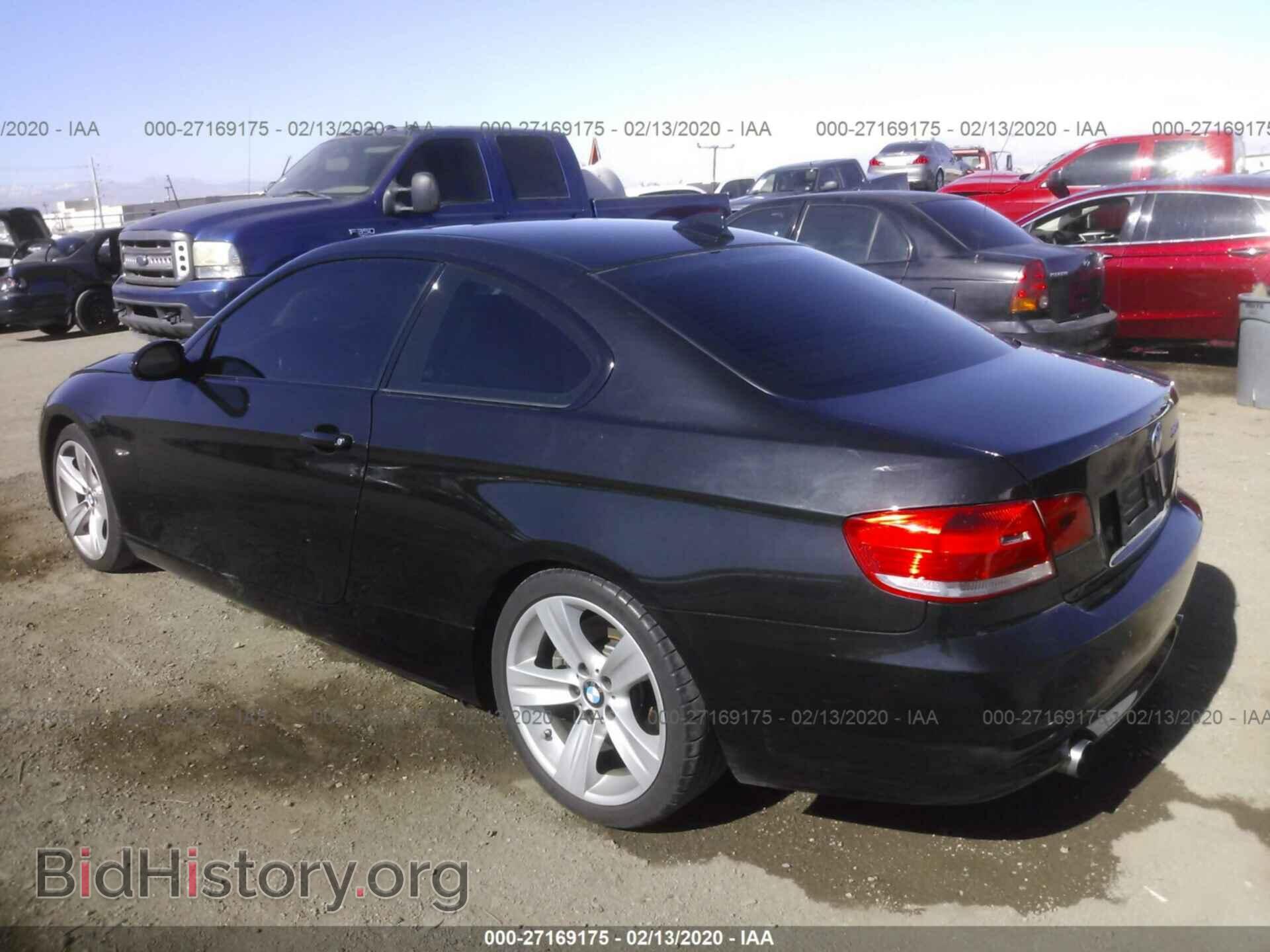 2009 BMW 335 - VIN: WBAWB73519P044921 - Photo 3