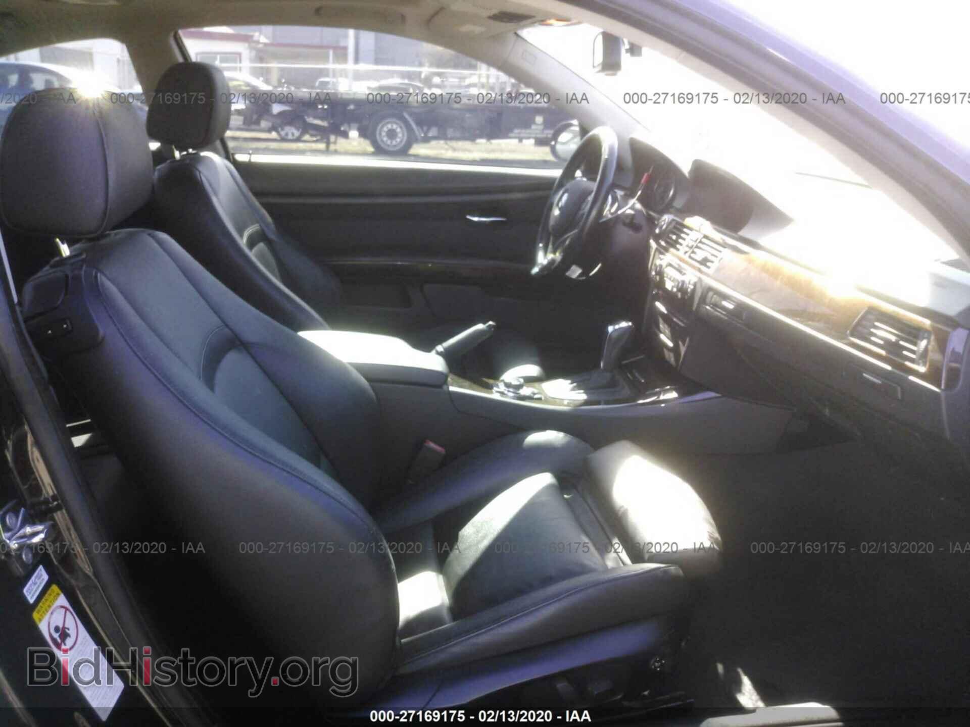2009 BMW 335 - VIN: WBAWB73519P044921 - Photo 5