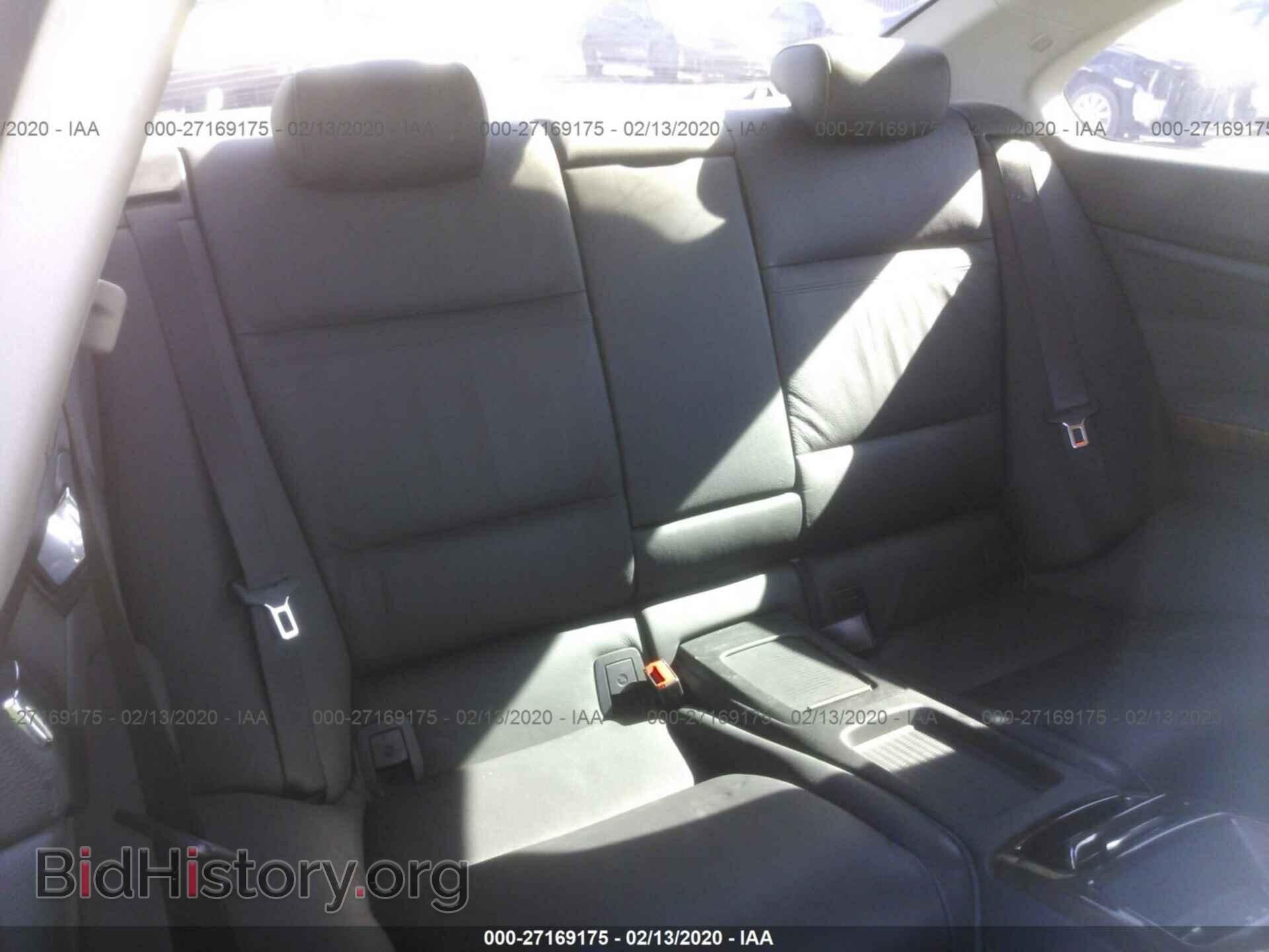 2009 BMW 335 - VIN: WBAWB73519P044921 - Photo 8