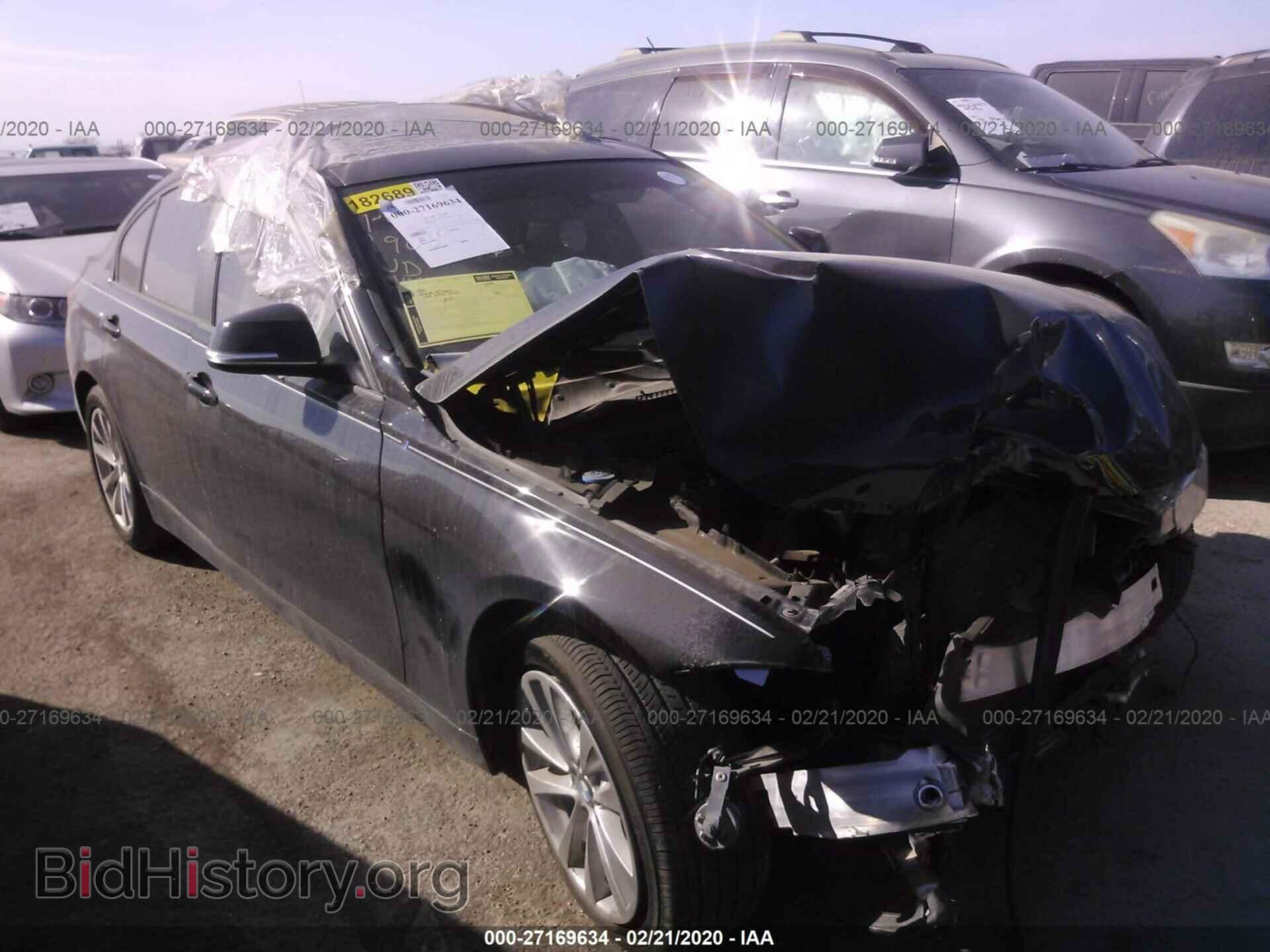 Photo WBA8E1G54GNU11617 - BMW 320 2016