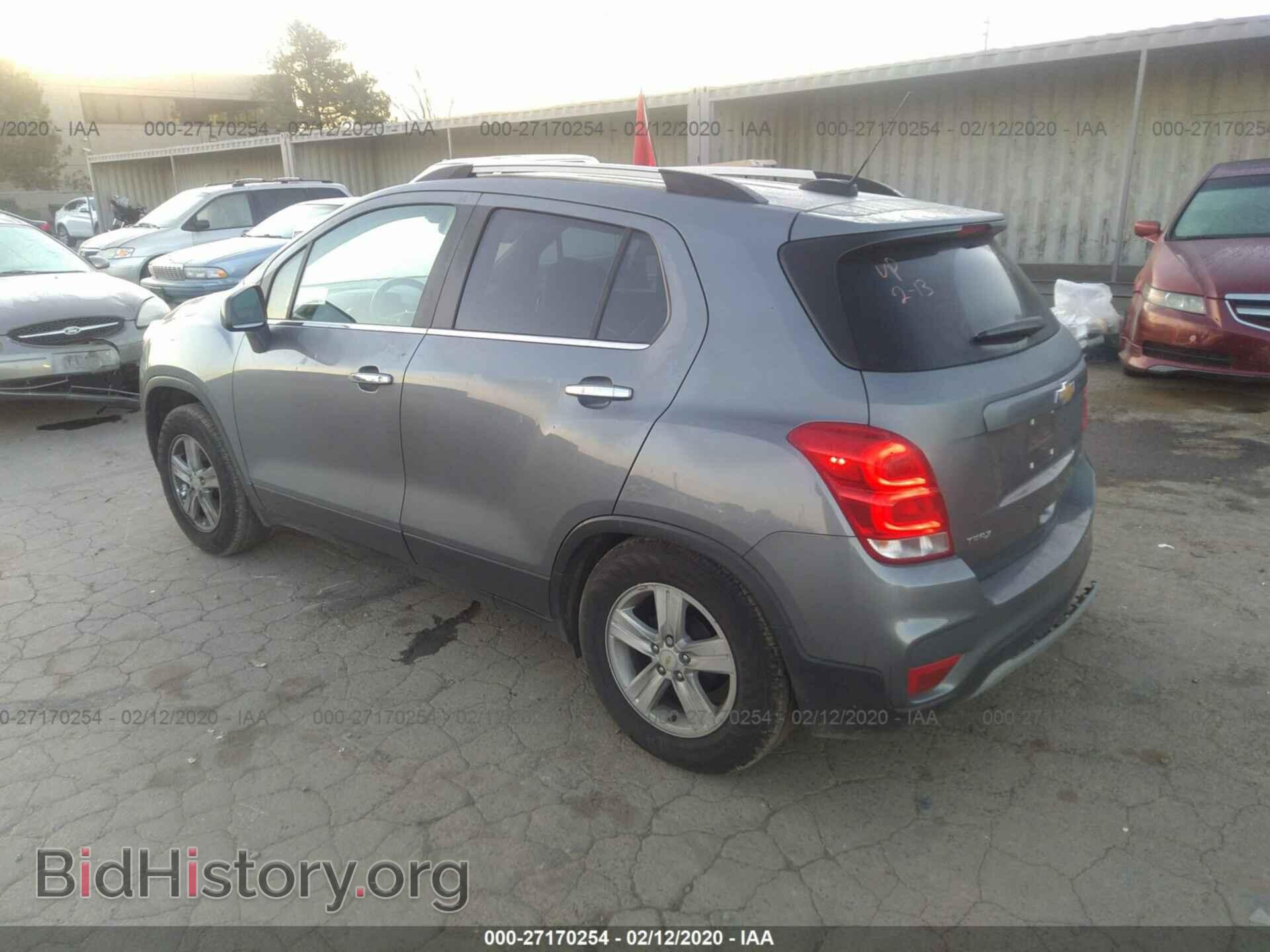 2019 CHEVROLET TRAX - VIN: KL7CJLSB1KB921075 - Photo 3