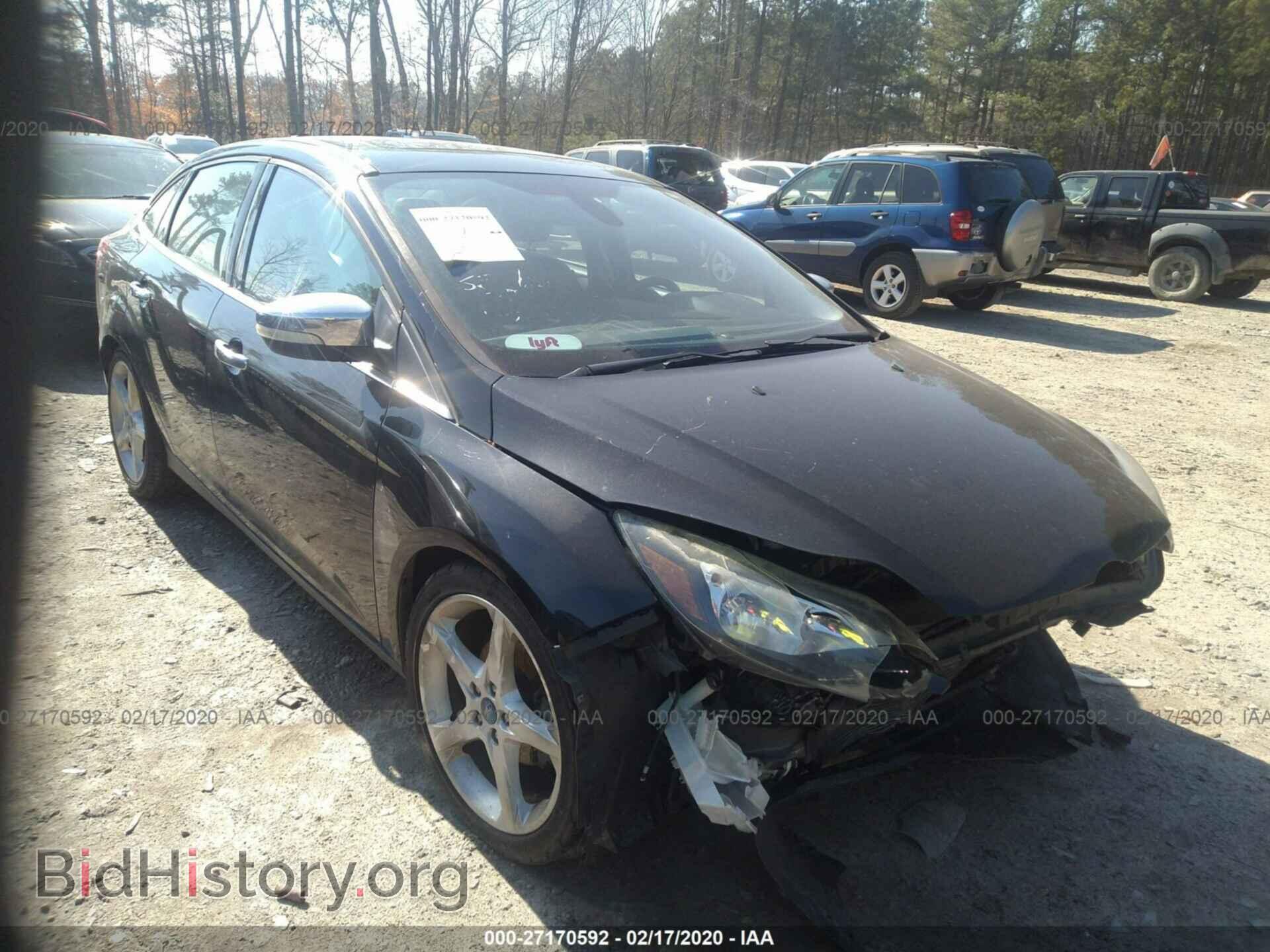 Photo 1FAHP3J24CL117380 - FORD FOCUS 2012
