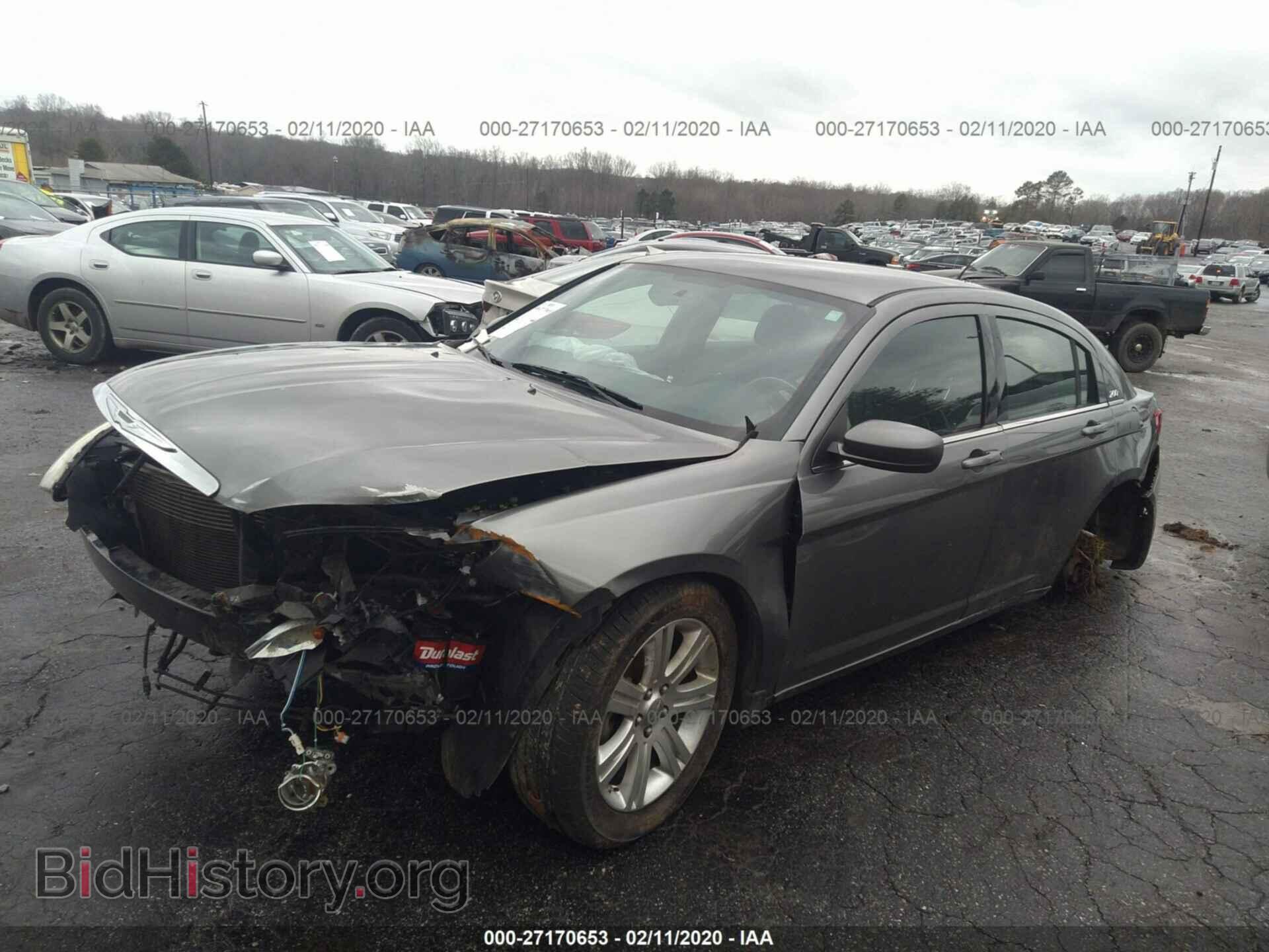2013 CHRYSLER 200 - VIN: 1C3CCBBB3DN525372 - Photo 2