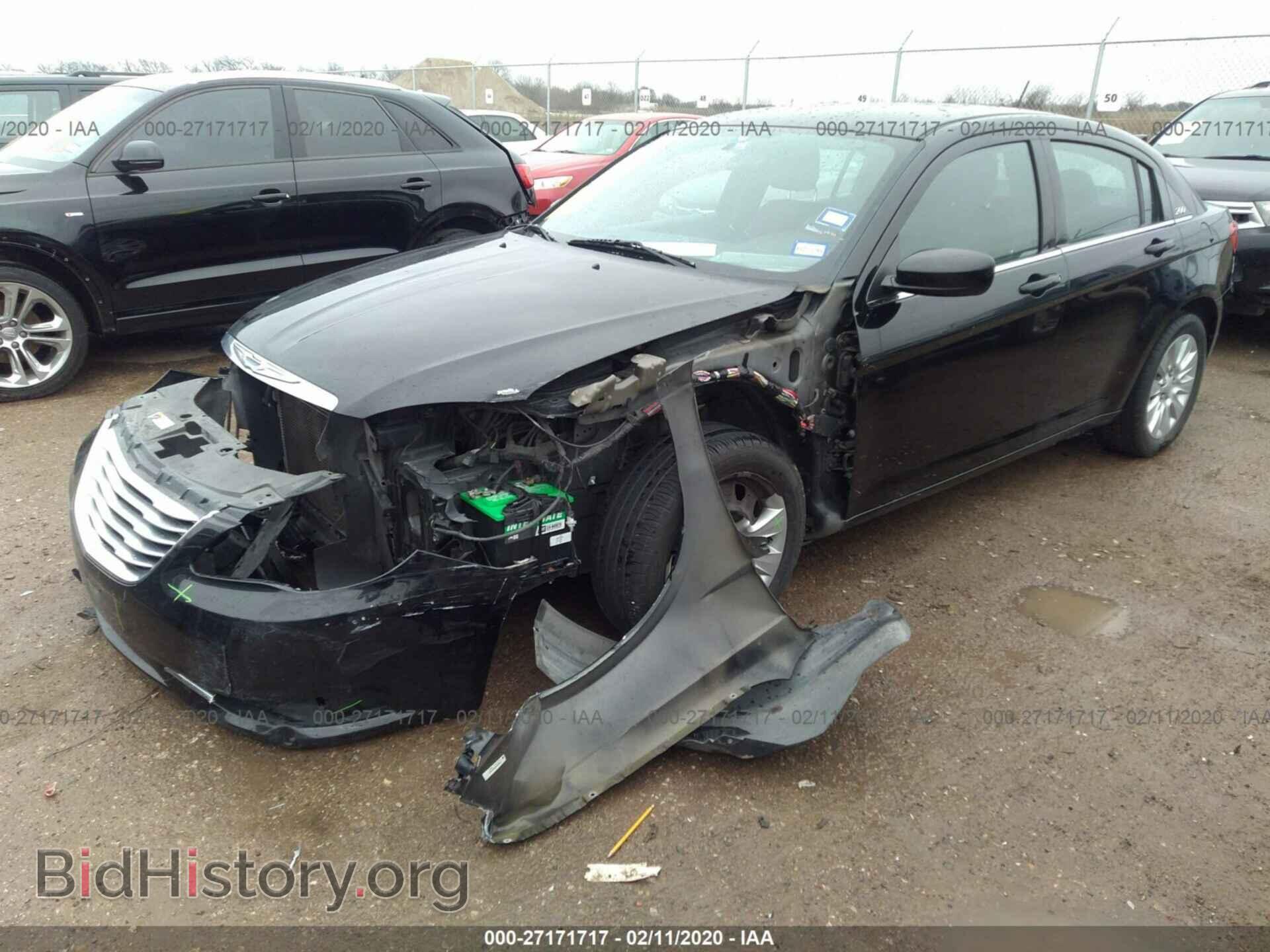 2014 CHRYSLER 200 - VIN: 1C3CCBAB7EN231282 - Фото 2