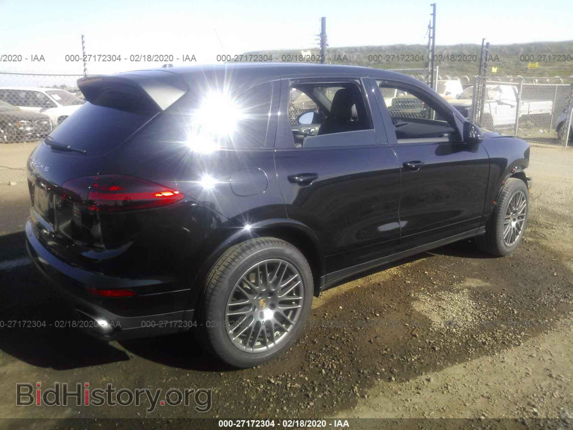 2017 PORSCHE CAYENNE - VIN: WP1AA2A23HKA86559 - Photo 4