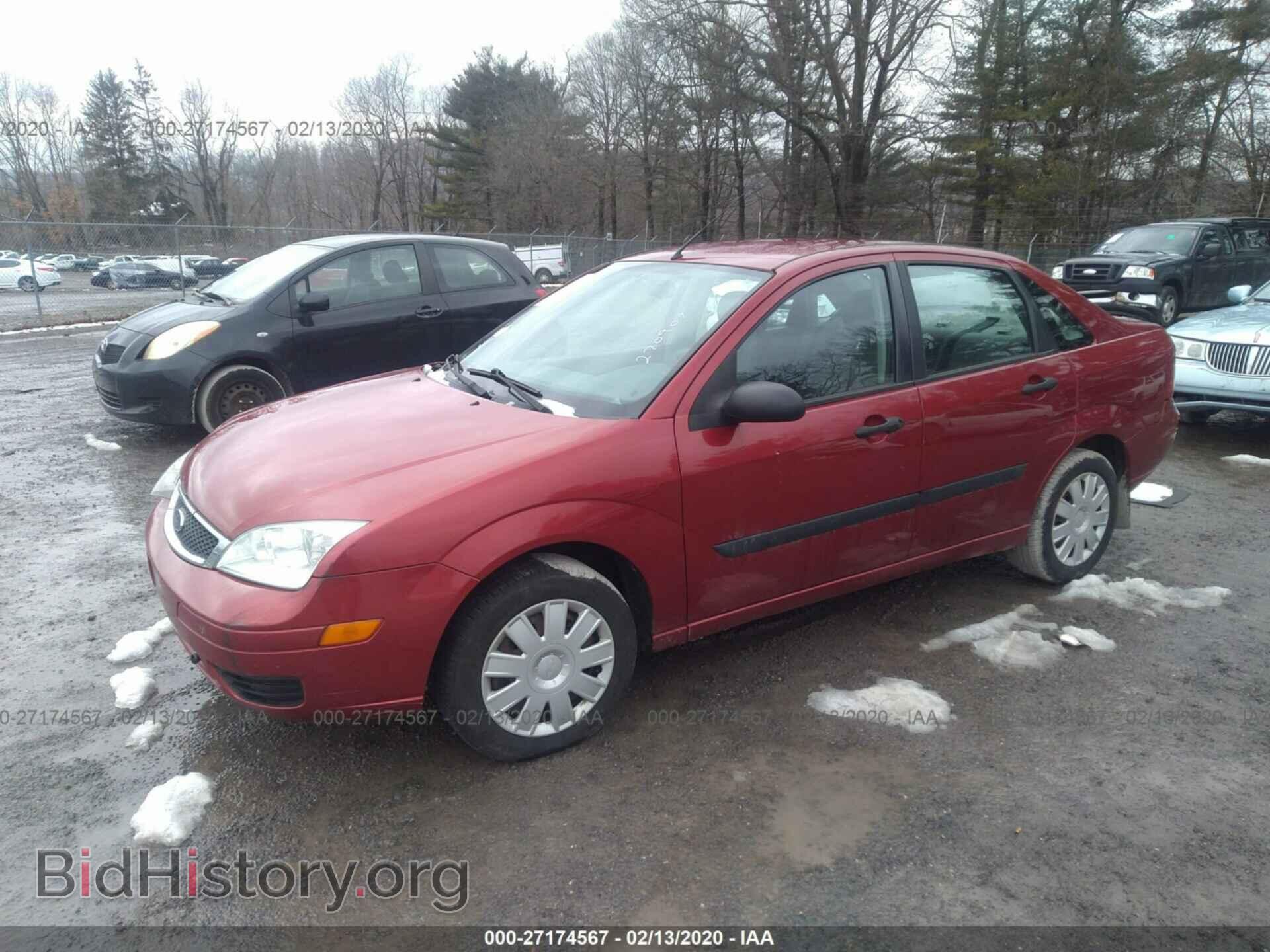 2005 FORD FOCUS - VIN: 1FAFP34N75W270902 - Фото 2