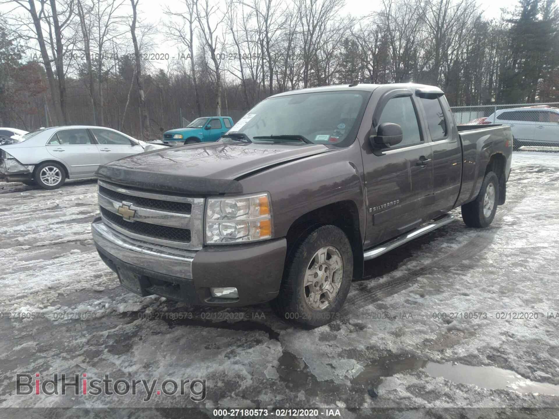 2007 CHEVROLET SILVERADO - VIN: 2GCEK19J571575260 - Фото 2