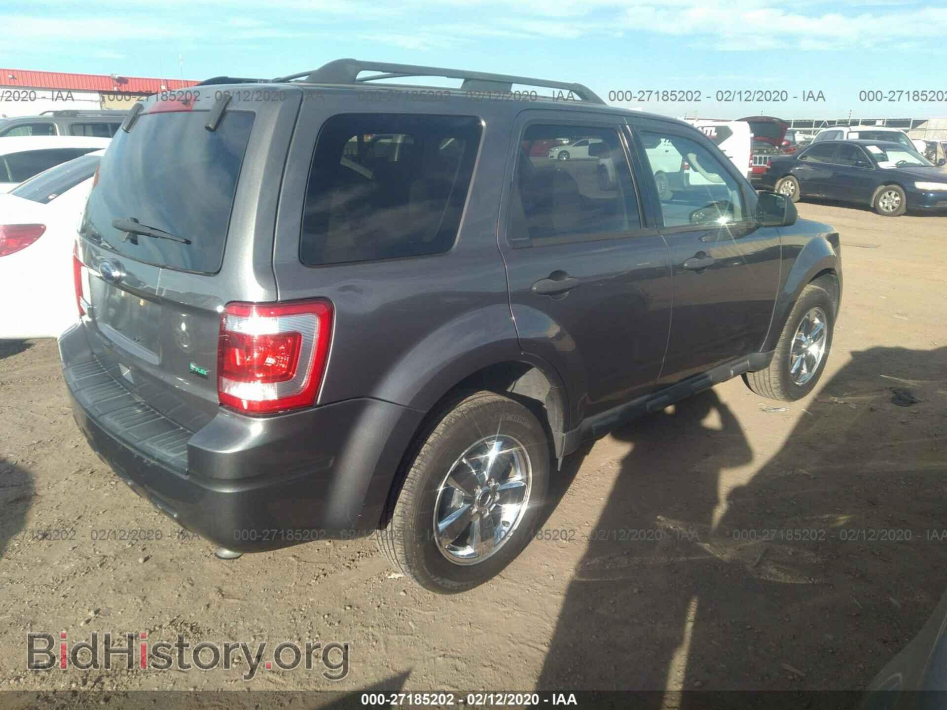 2011 FORD ESCAPE - VIN: 1FMCU0DG5BKA66202 - Фото 4