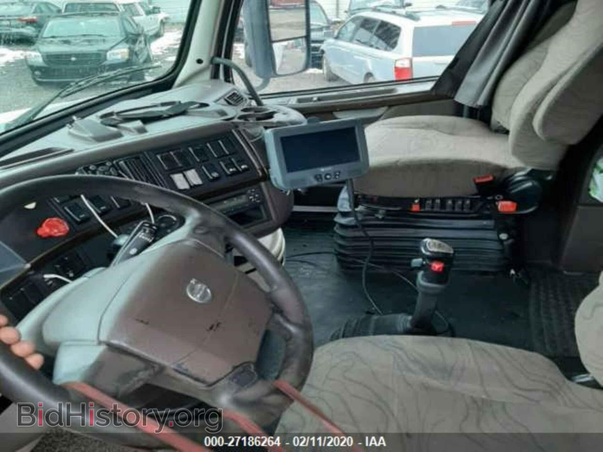 2013 VOLVO VN - VIN: 4V4NC9EH5DN565602 - Фото 5