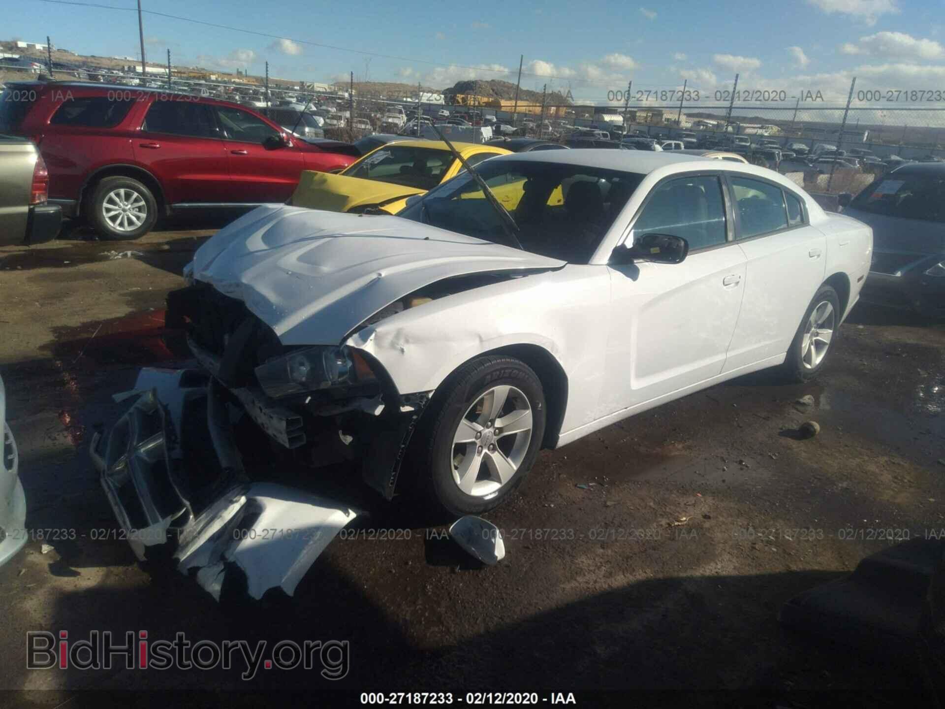 2011 DODGE CHARGER - VIN: 2B3CL3CG6BH607213 - Фото 2