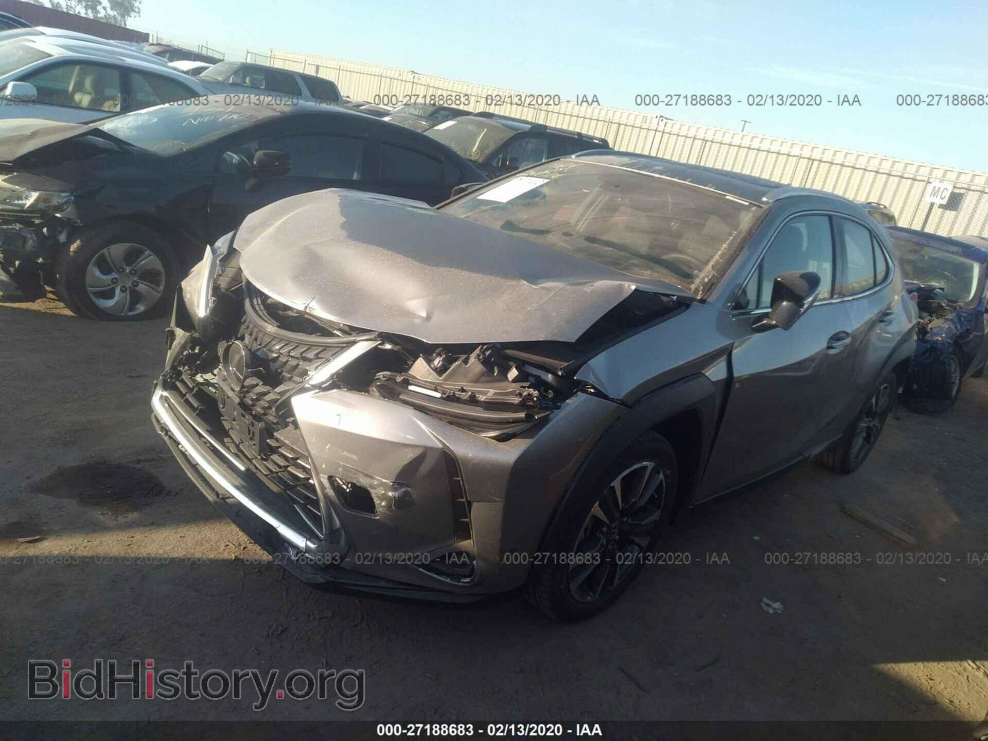 2019 LEXUS UX - VIN: JTHY3JBH1K2016815 - Photo 2