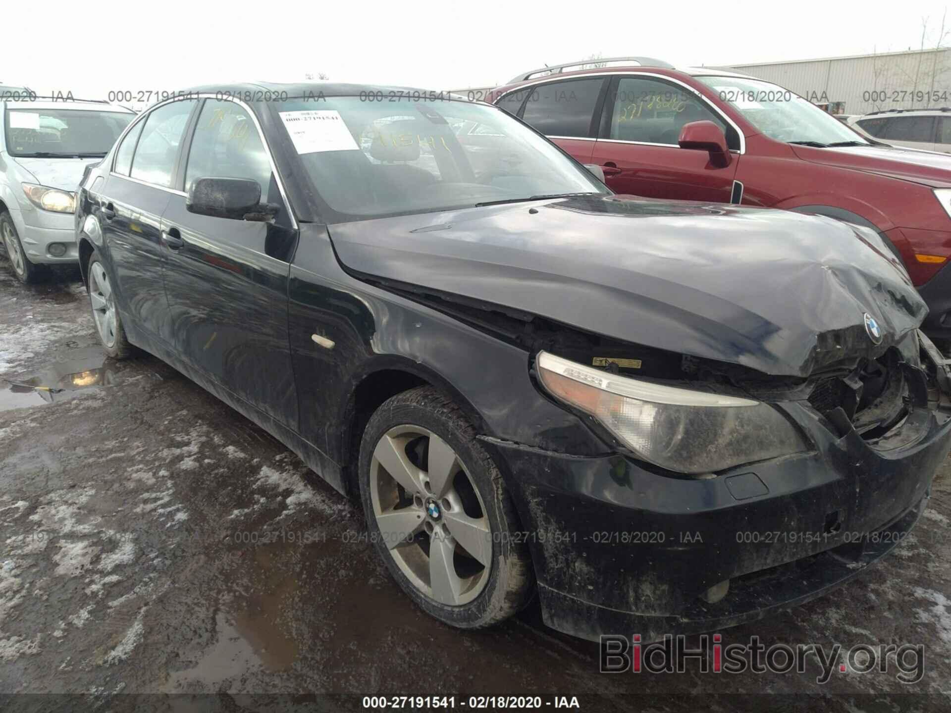 Photo WBANF73556CU19471 - BMW 530 2006