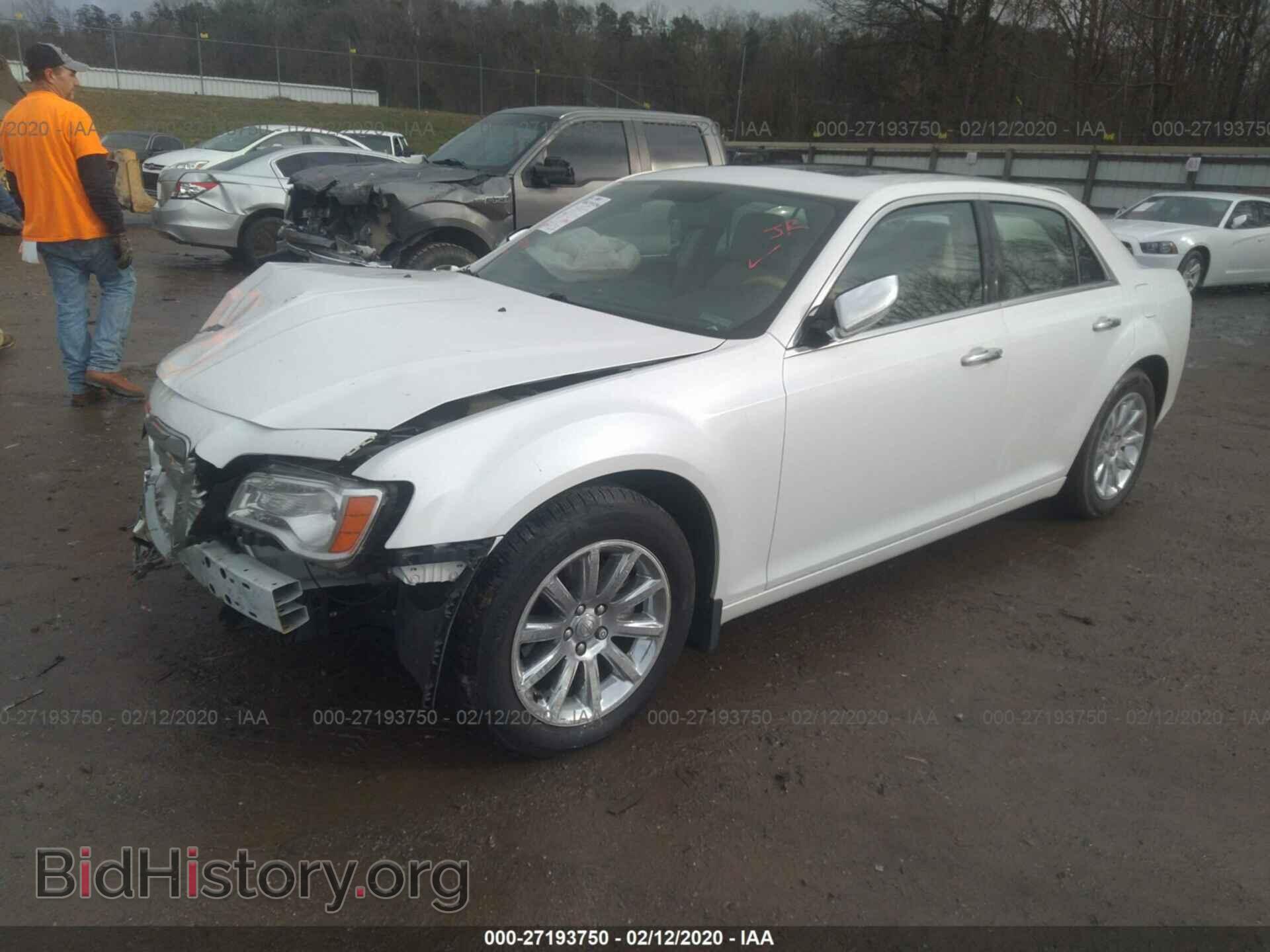 2013 CHRYSLER 300C - VIN: 2C3CCAEG6DH573457 - Фото 2