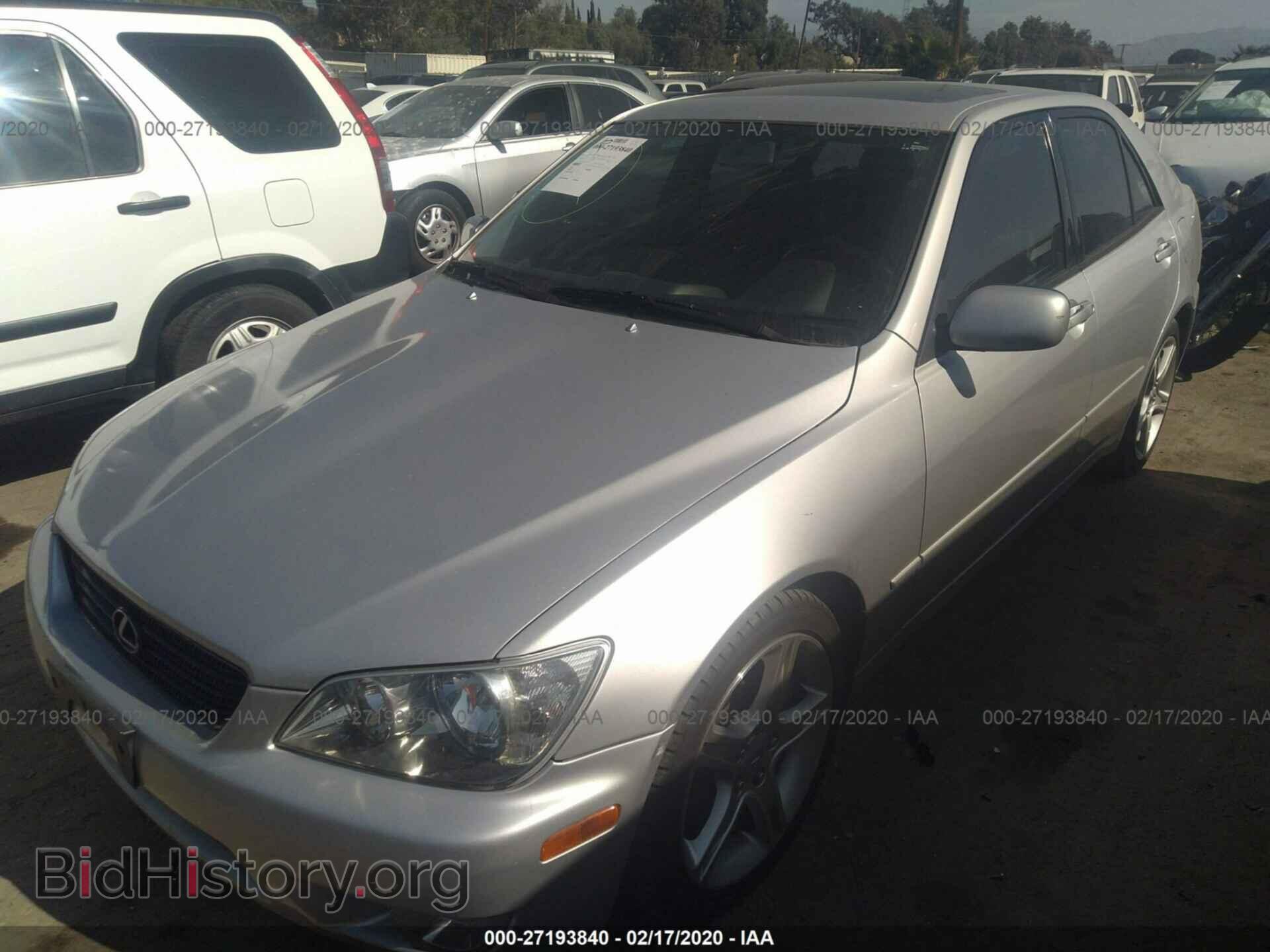2001 LEXUS IS - VIN: JTHBD182X10016196 - Фото 2