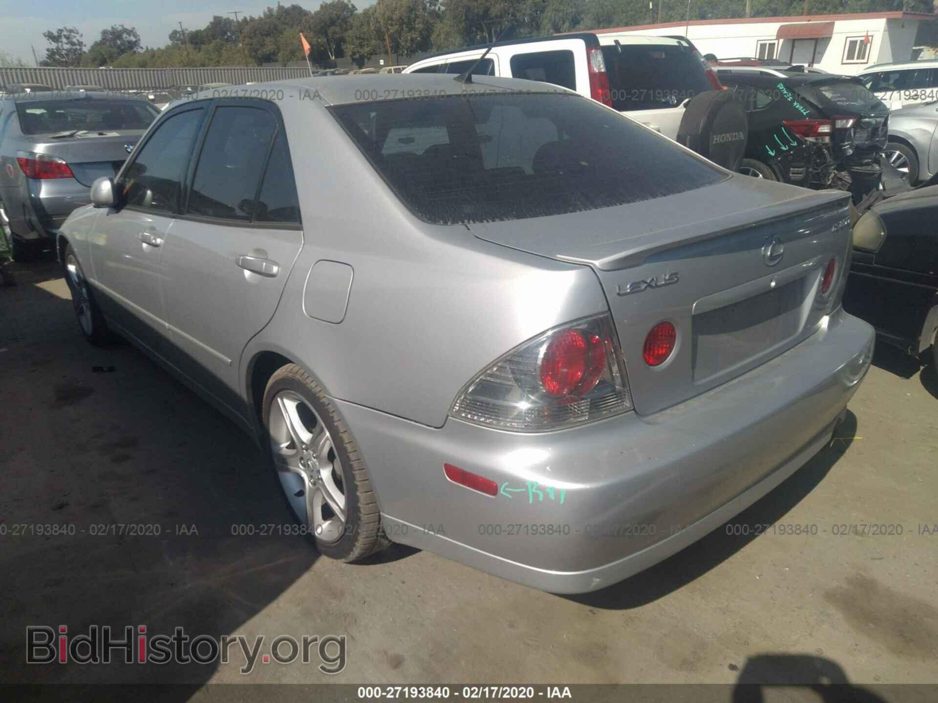 2001 LEXUS IS - VIN: JTHBD182X10016196 - Фото 3