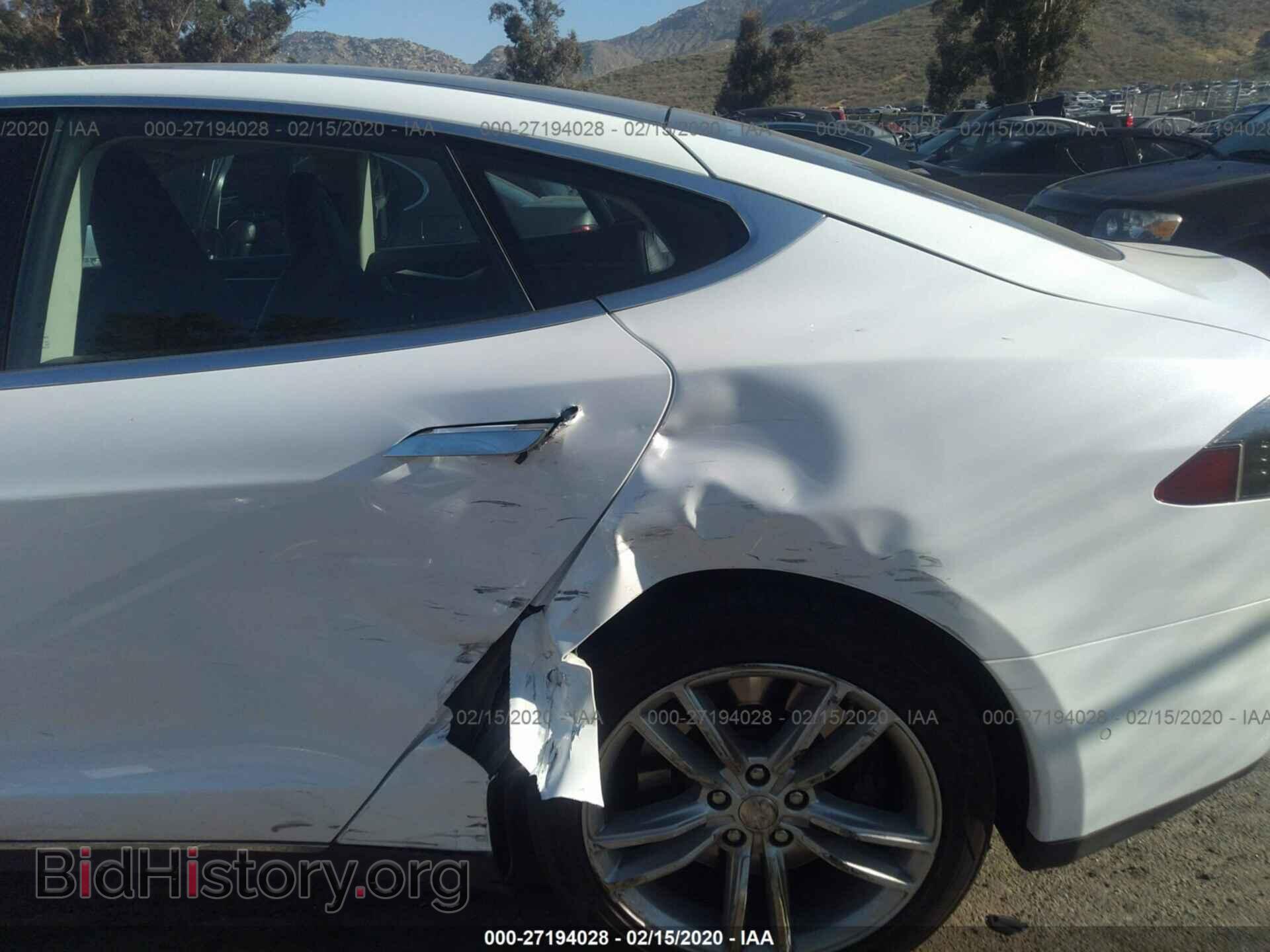 2014 TESLA MODEL S - VIN: 5YJSA1S1XEFP56719 - Фото 6