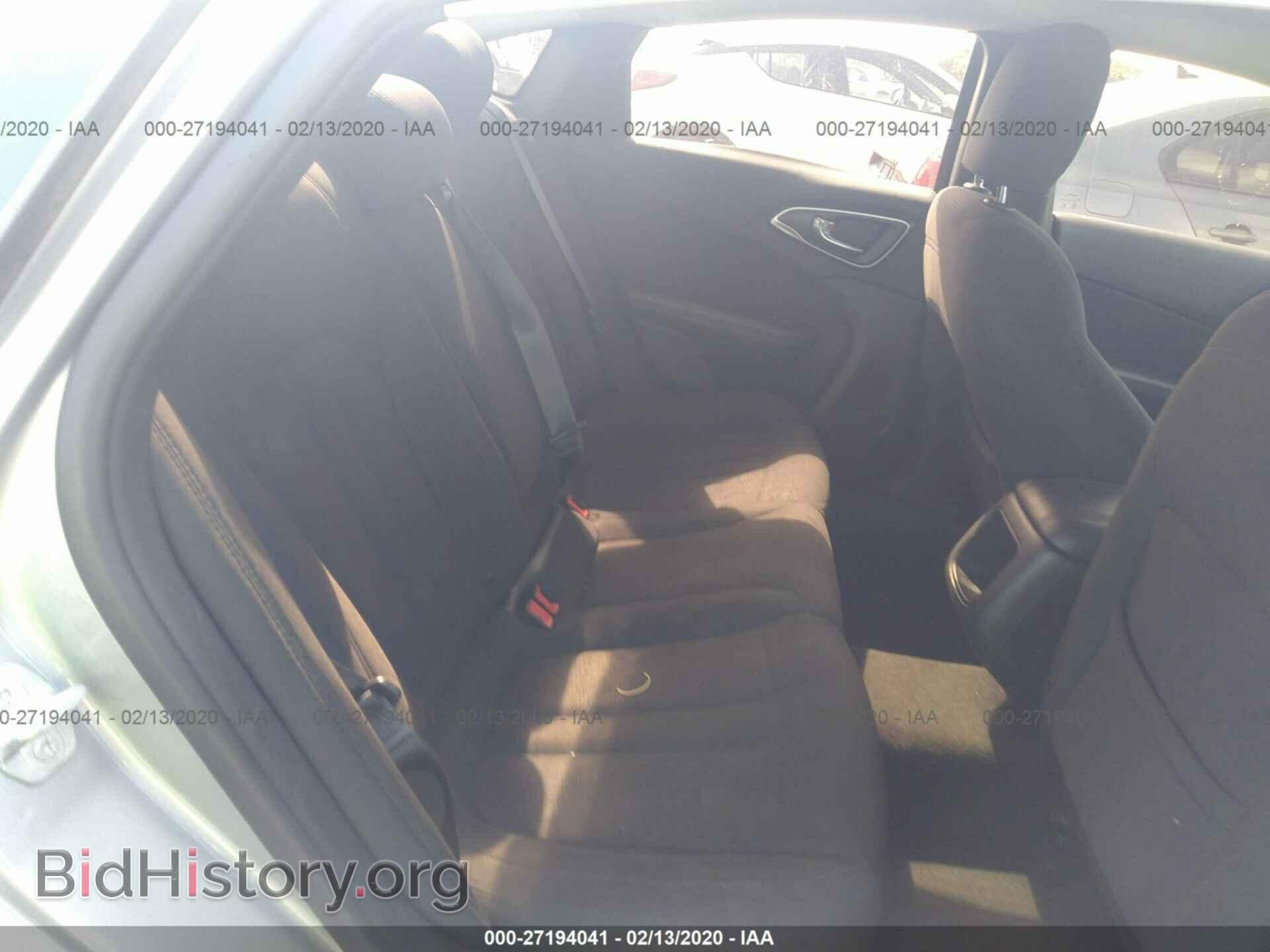 2015 CHRYSLER 200 - VIN: 1C3CCCAB1FN596189 - Фото 8